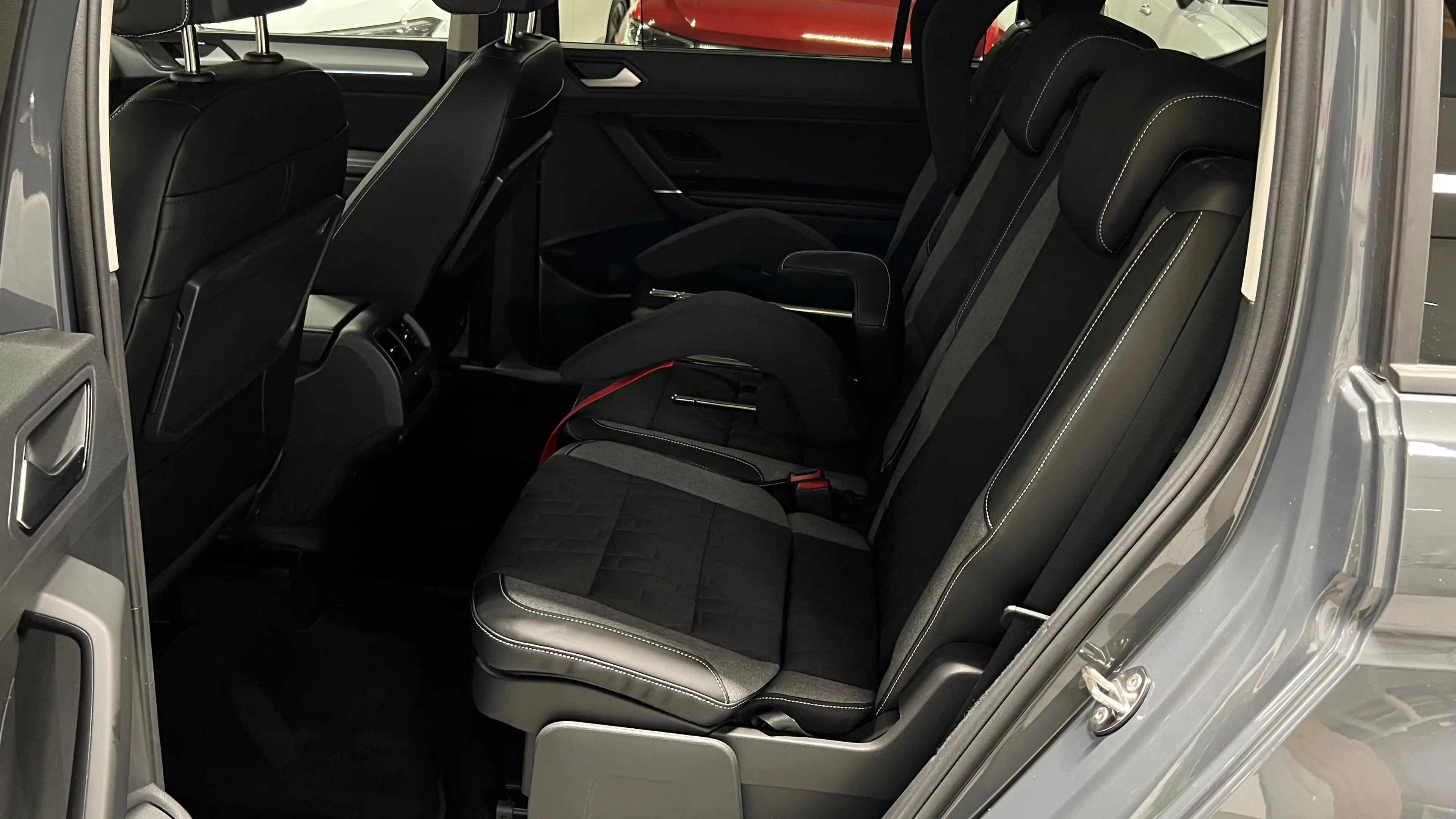 Volkswagen Touran Comfortline 2,0 TDI DSG CAM, ACC, IQ-LED Garantie — photo 13
