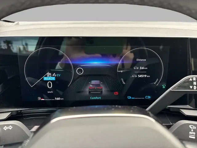 Renault Austral view 11