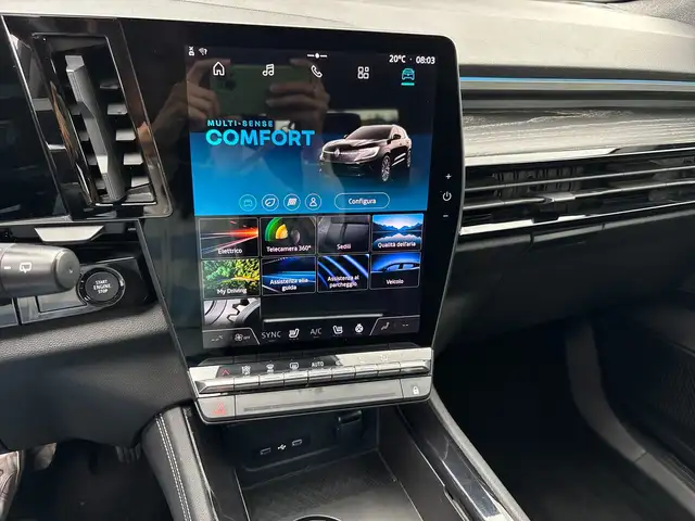 Renault Austral view 12