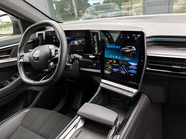 Renault Austral view 19