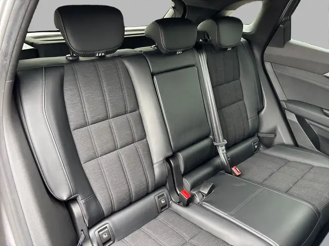Renault Austral view 14