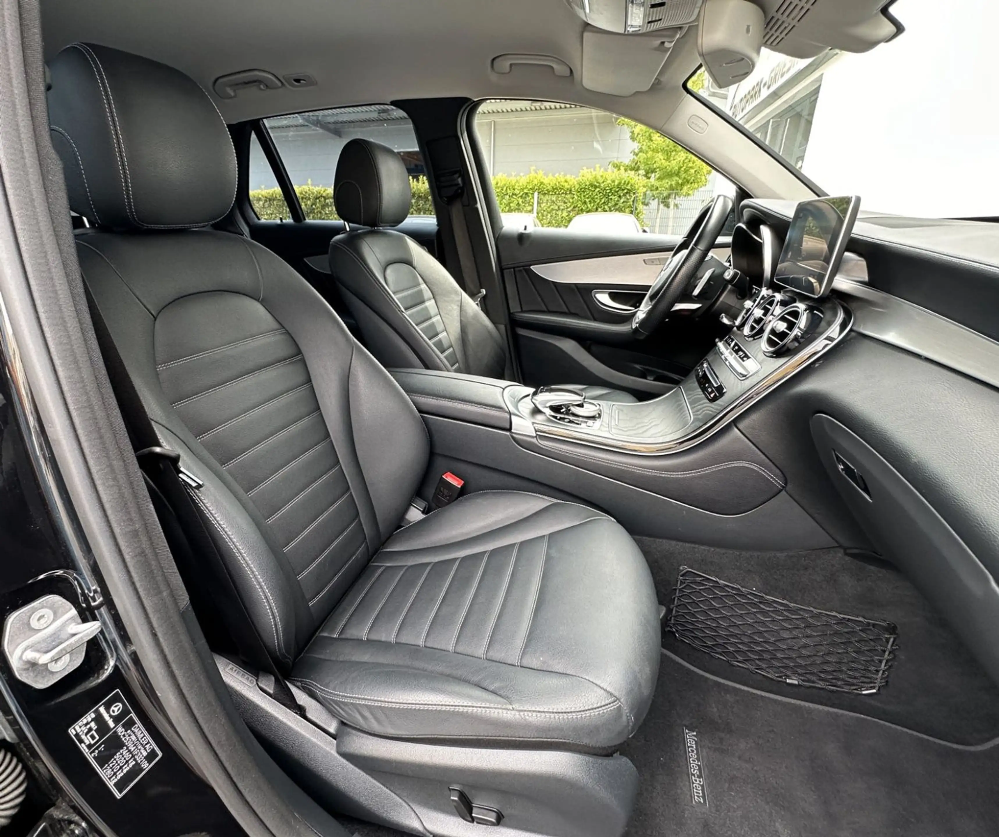 Mercedes-Benz GLC 43 AMG 4Matic*COMAND*HEAD-UP*ST-HZ*ACC+*360° — photo 6