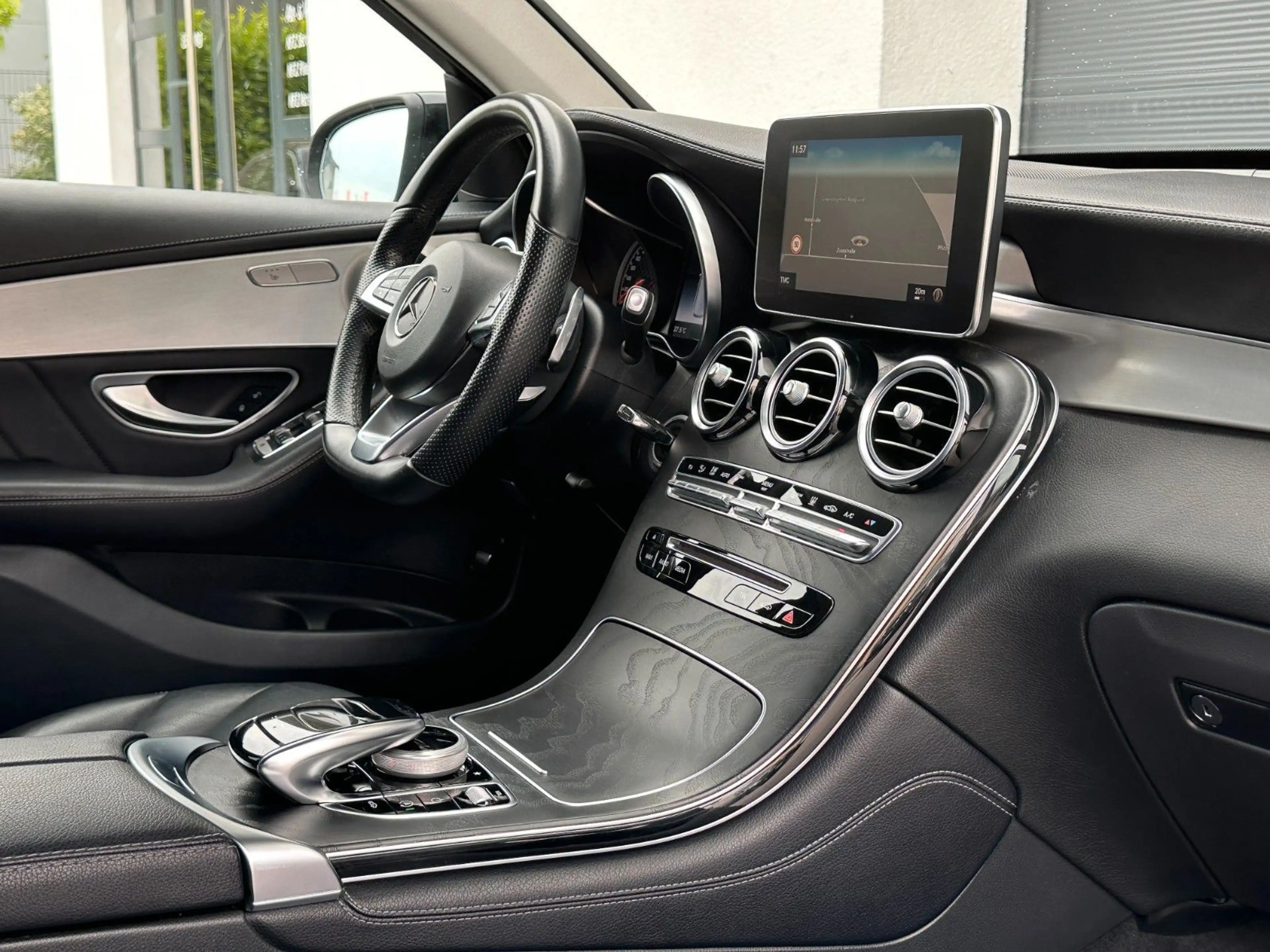 Mercedes-Benz GLC 43 AMG 4Matic*COMAND*HEAD-UP*ST-HZ*ACC+*360° — photo 14