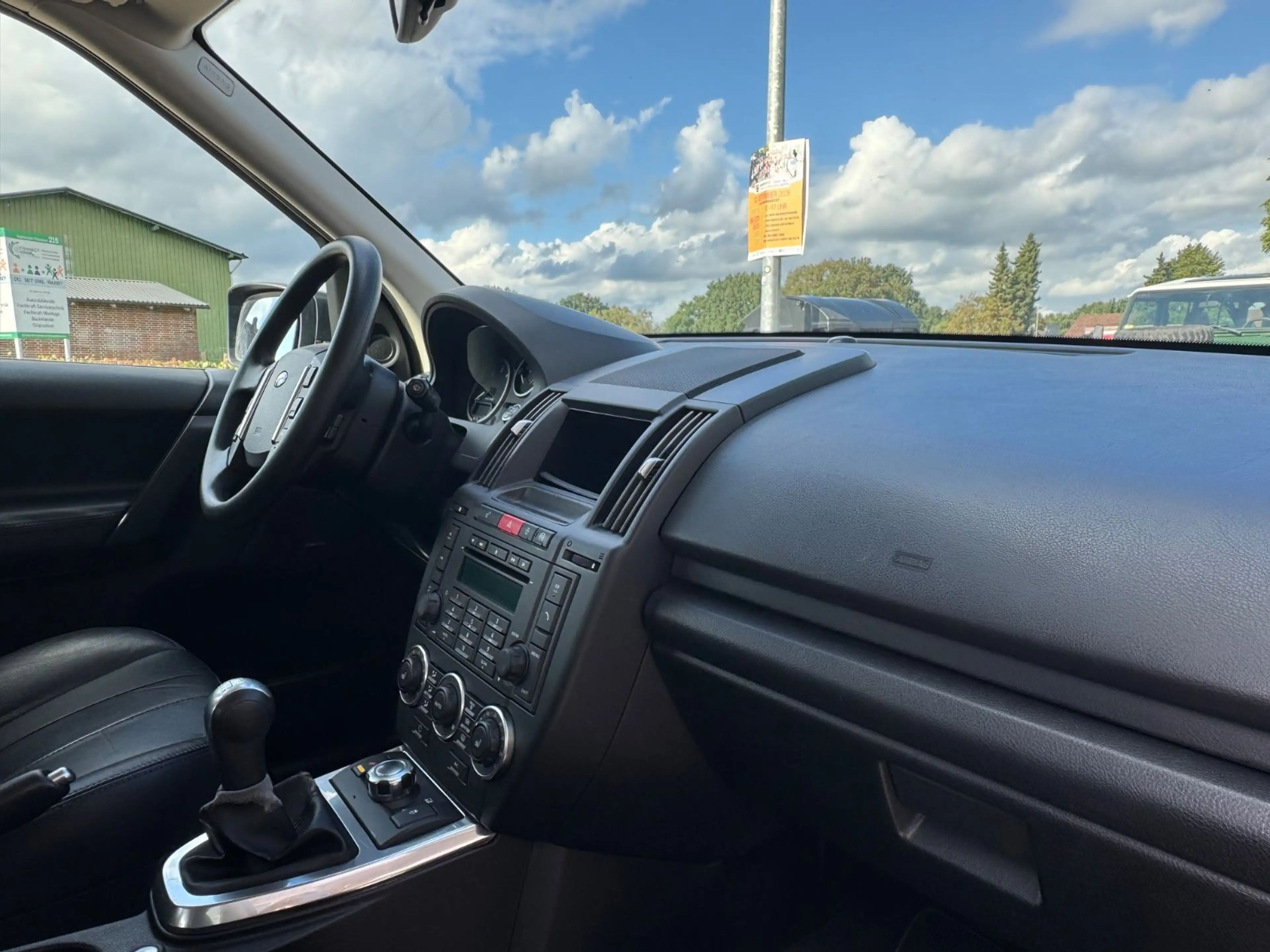 Land Rover Freelander 2 S TD4 — photo 11
