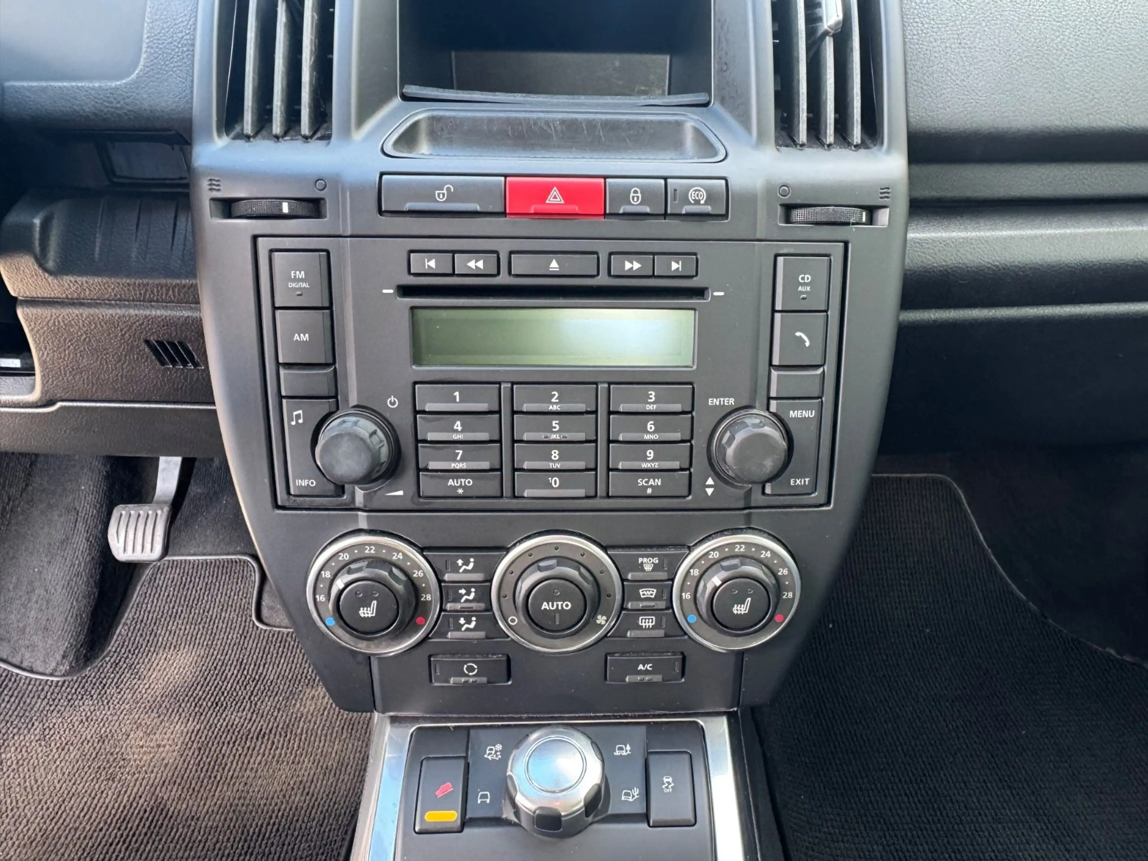 Land Rover Freelander 2 S TD4 — photo 15