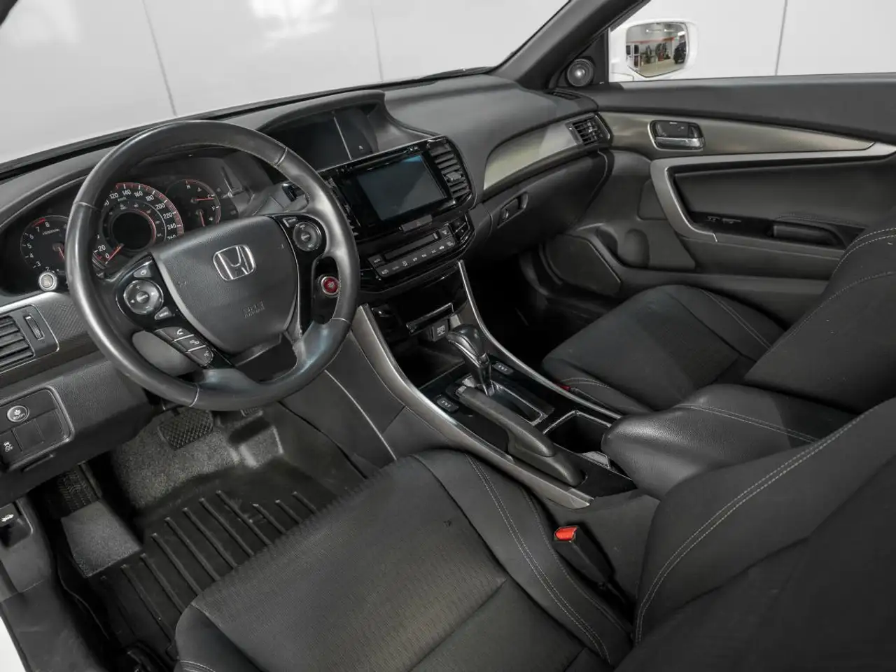 Honda Accord снимка Honda Accord
