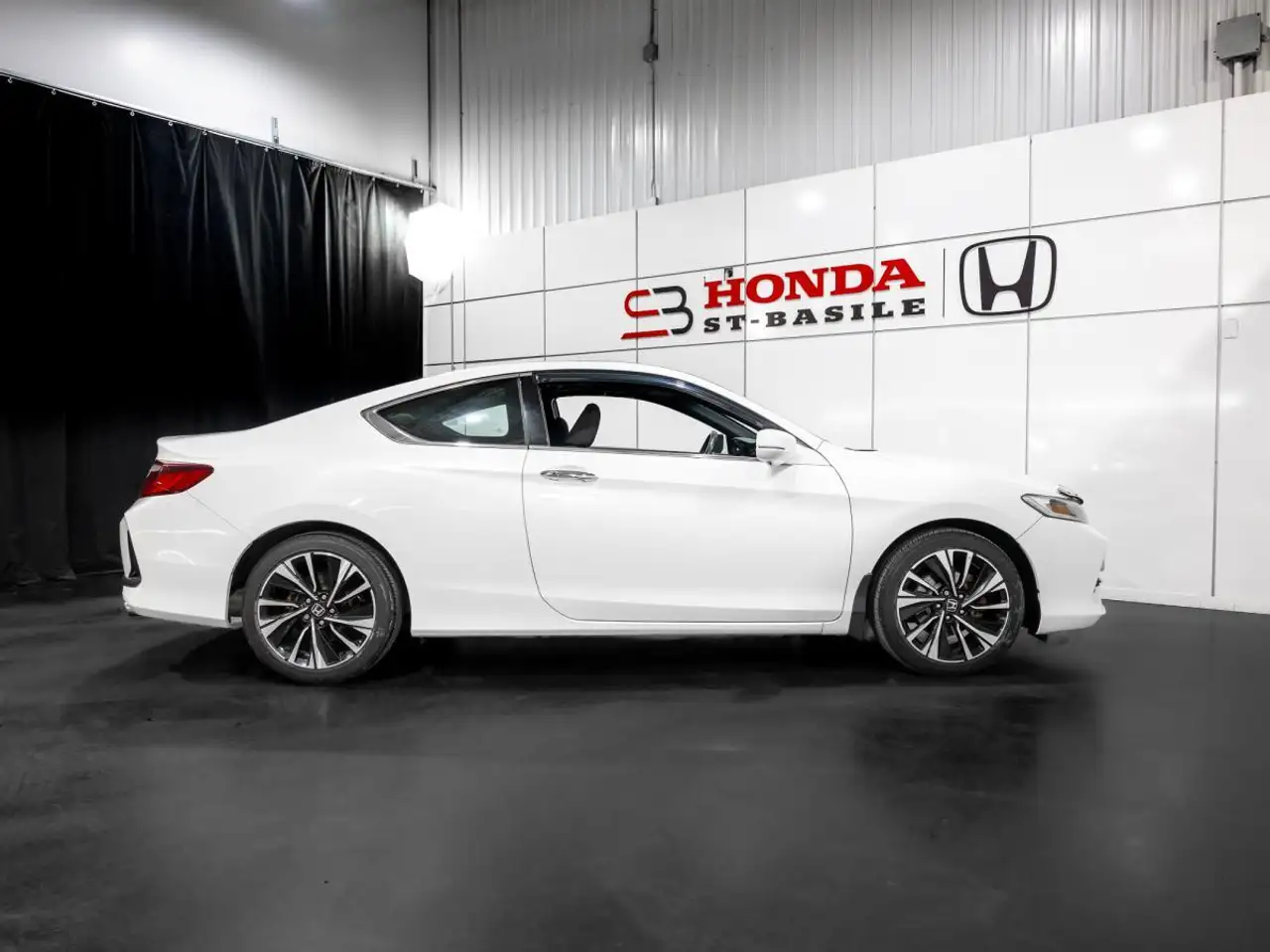 Honda Accord снимка Honda Accord