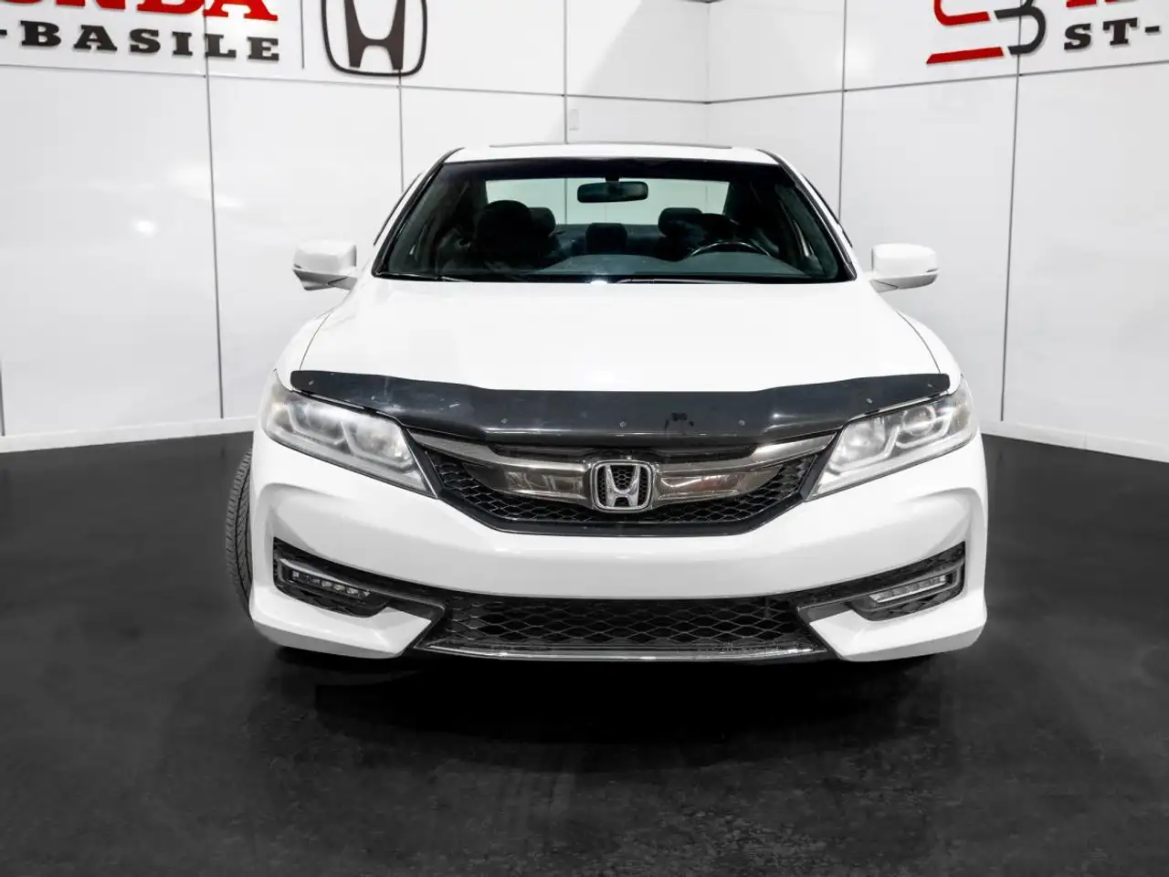 Honda Accord снимка Honda Accord