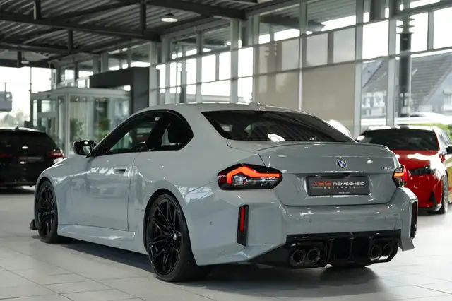 BMW M2 view 9