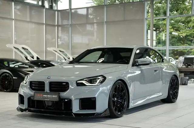 BMW M2 view 5
