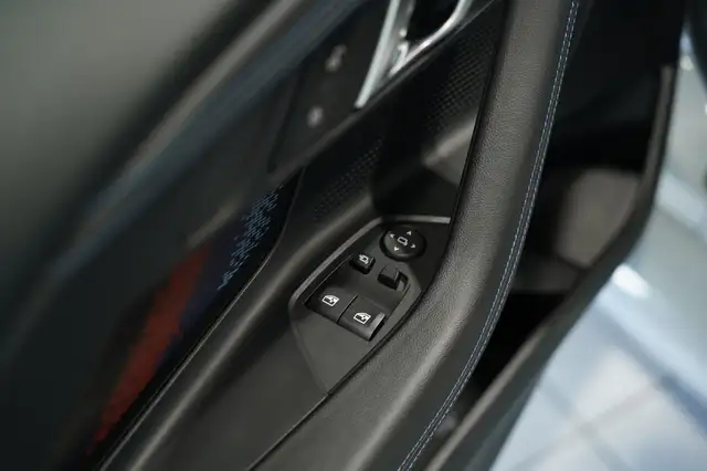 BMW M2 view 20