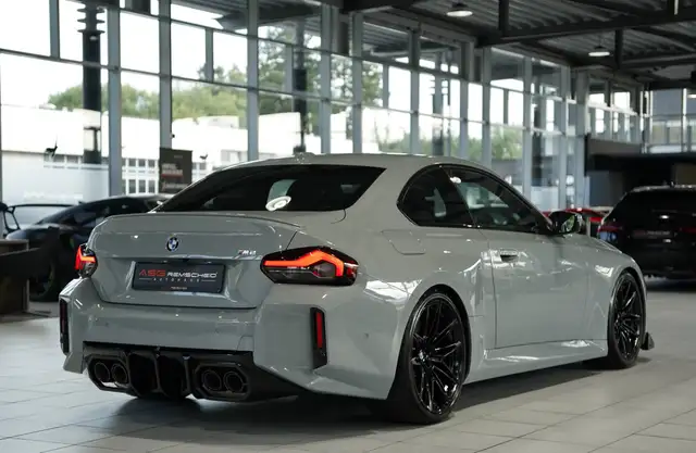 BMW M2 view 7