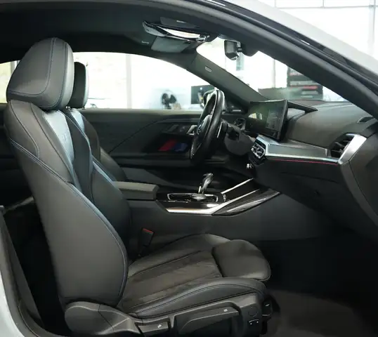BMW M2 view 13