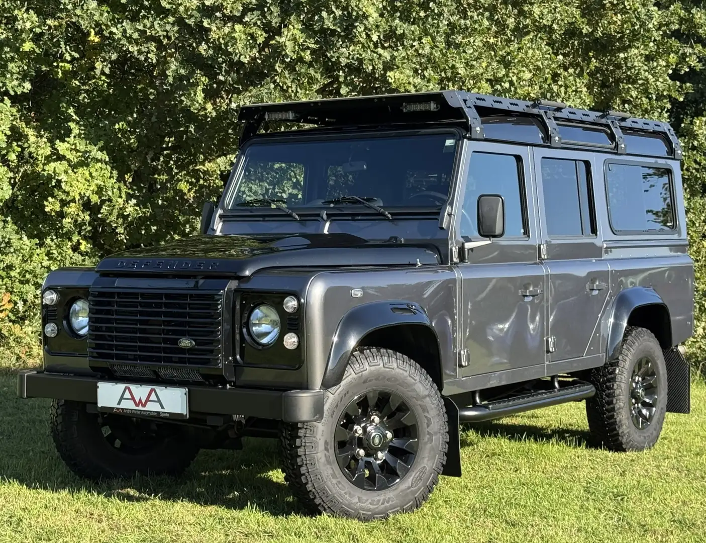 Land Rover Defender 110 SE Exclusive 7-Sitz Leder Roof-Rack Gris - 1