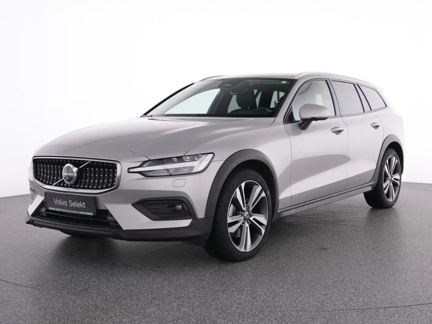 Volvo V60 Cross Country B4 AWD PLUS FAP+KAMERA+LM Silber - 2