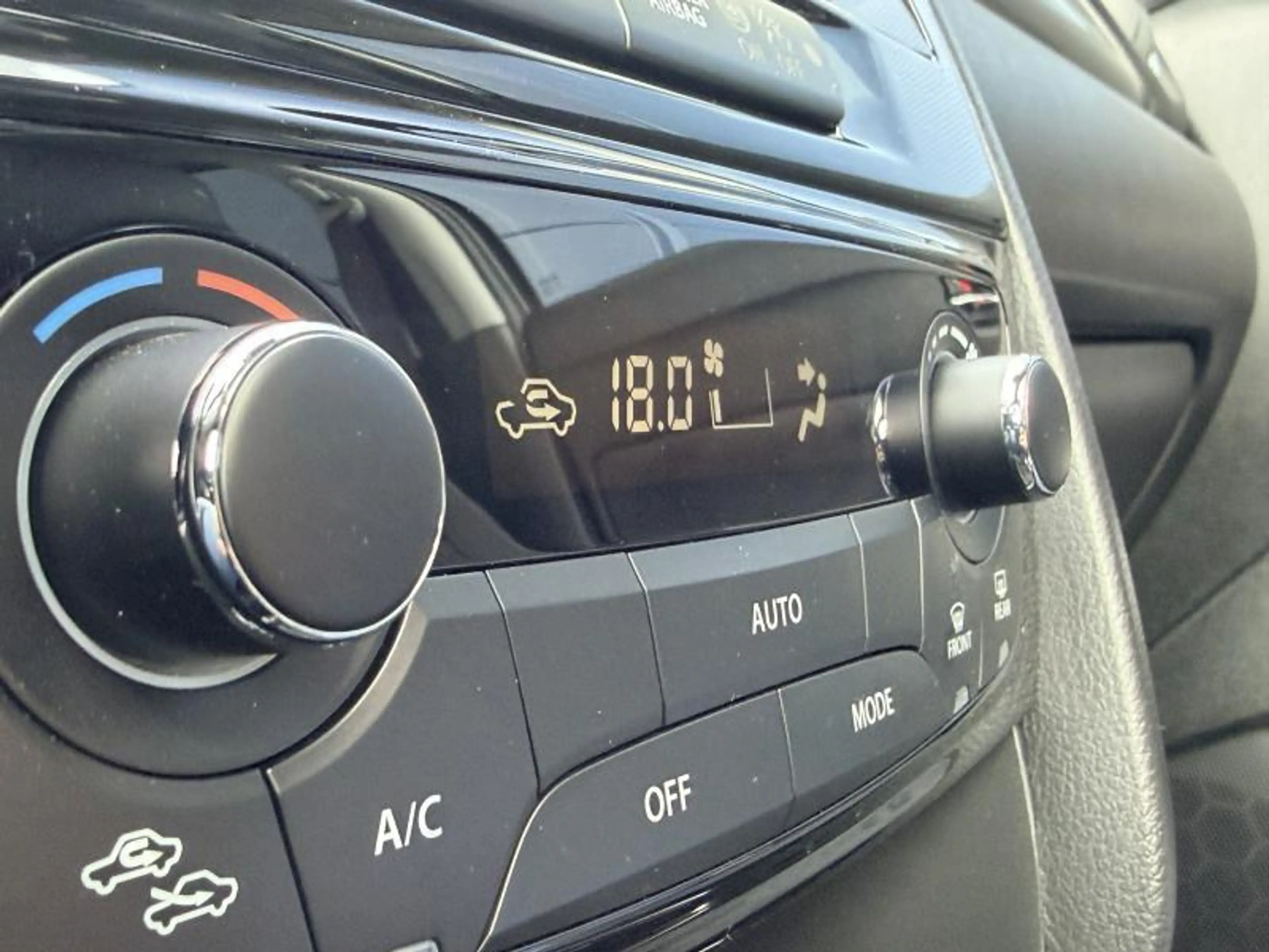 Suzuki Vitara GLX - 1.4 Mild-Hybrid - Toit Pano - Gps — photo 13