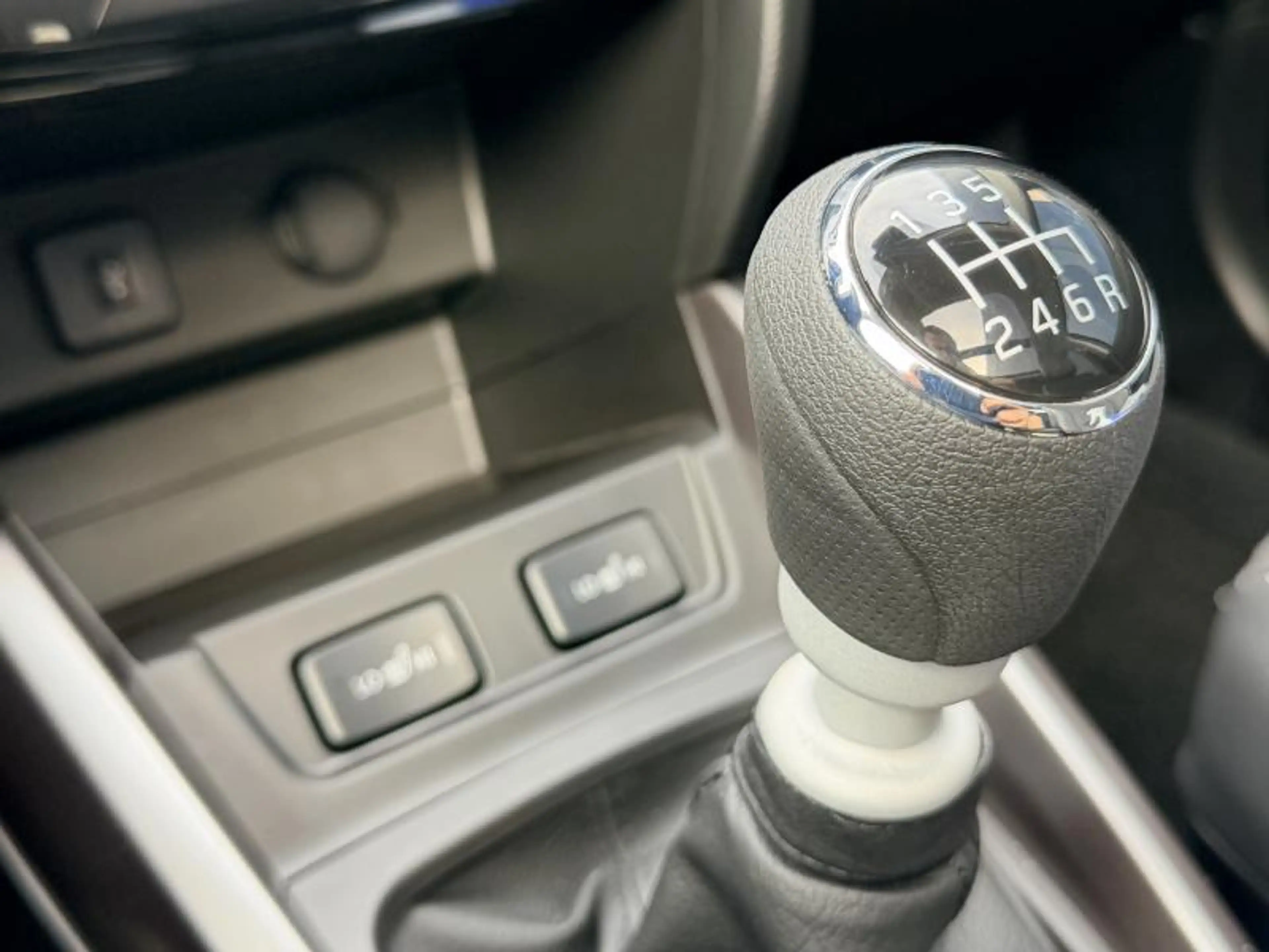 Suzuki Vitara GLX - 1.4 Mild-Hybrid - Toit Pano - Gps — photo 8