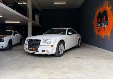 300 C V8 5.7 345 cv Immat FR Flexfuel