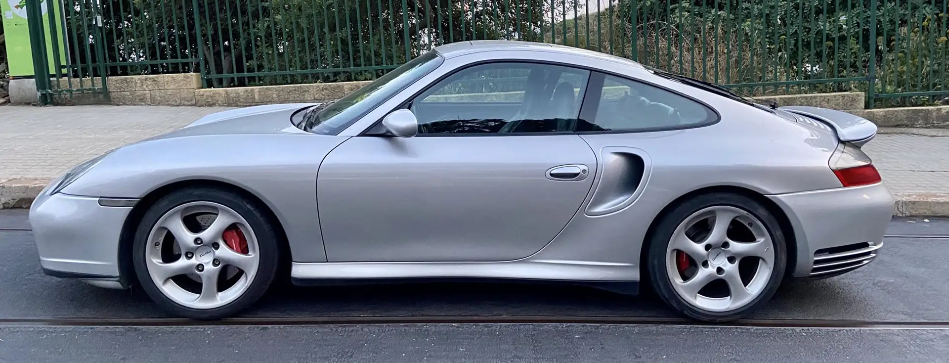 Porsche 996 Turbo Plateado - 1