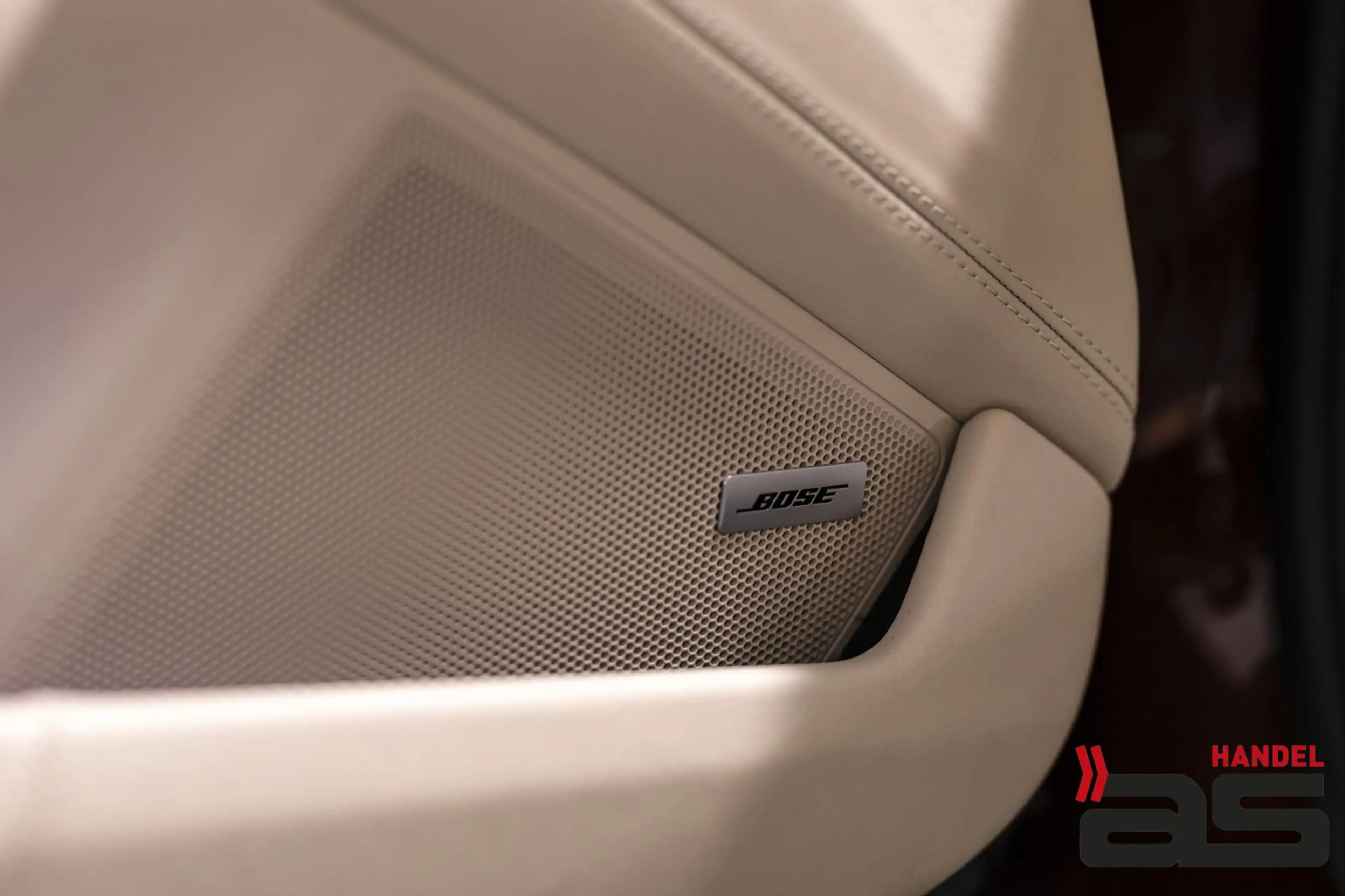 Porsche 911 992 Targa 4 S Heritage Design Edition 1of992 — photo 15
