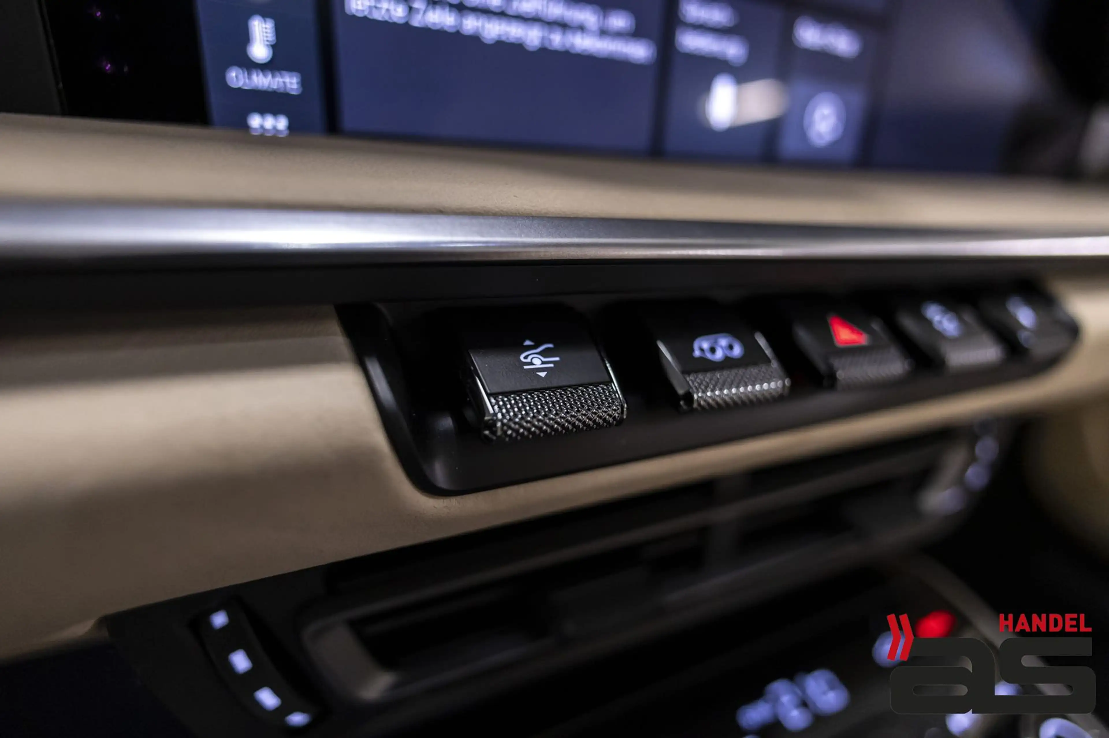 Porsche 911 992 Targa 4 S Heritage Design Edition 1of992 — photo 23