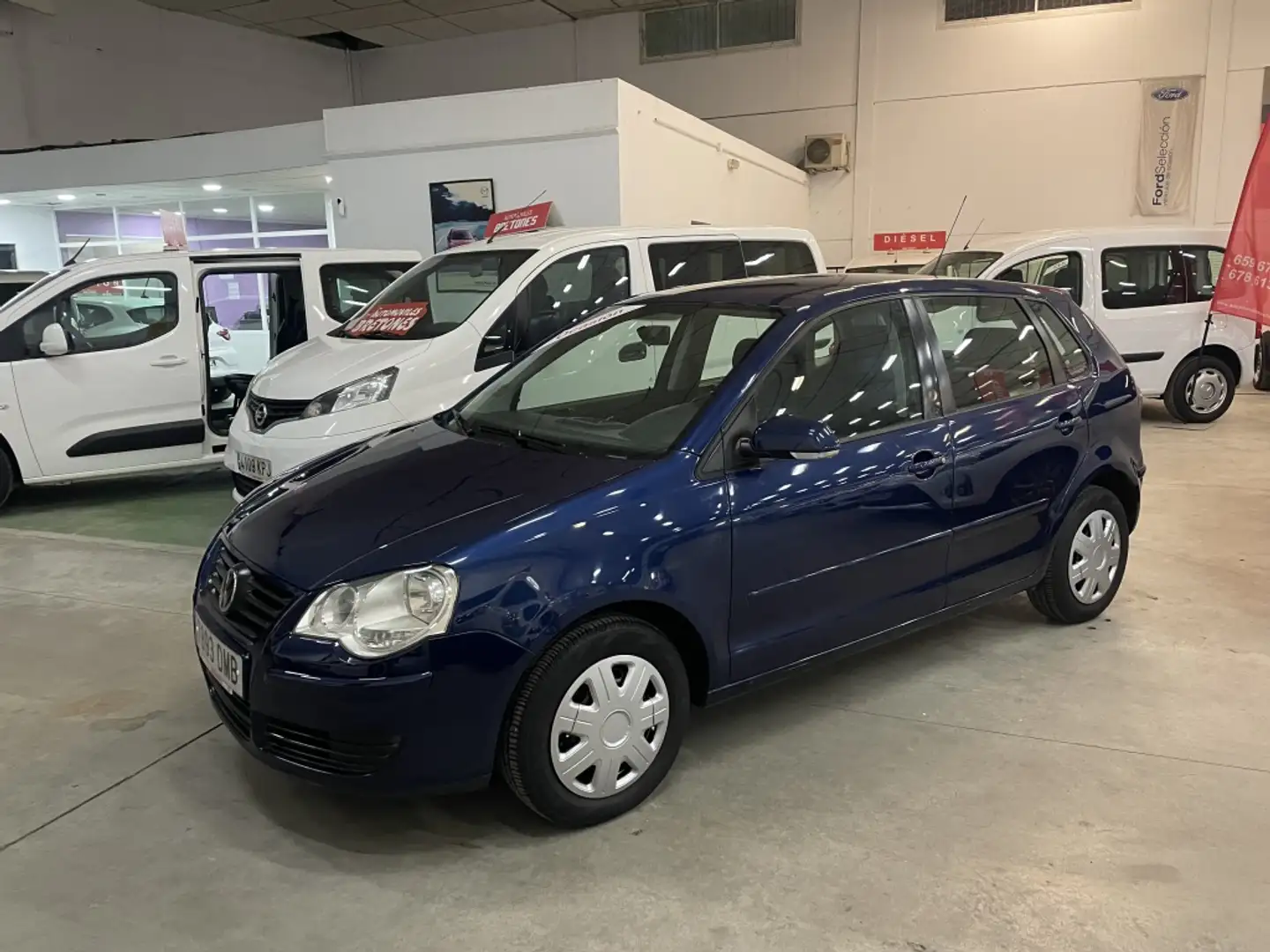 Volkswagen Polo 1.4 Advance Blau - 2