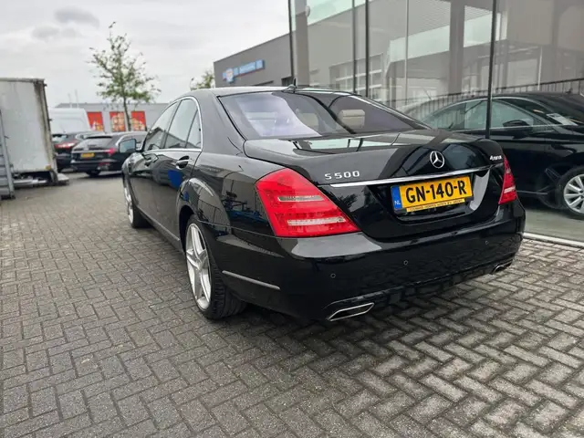 Mercedes-Benz S-Class view 9