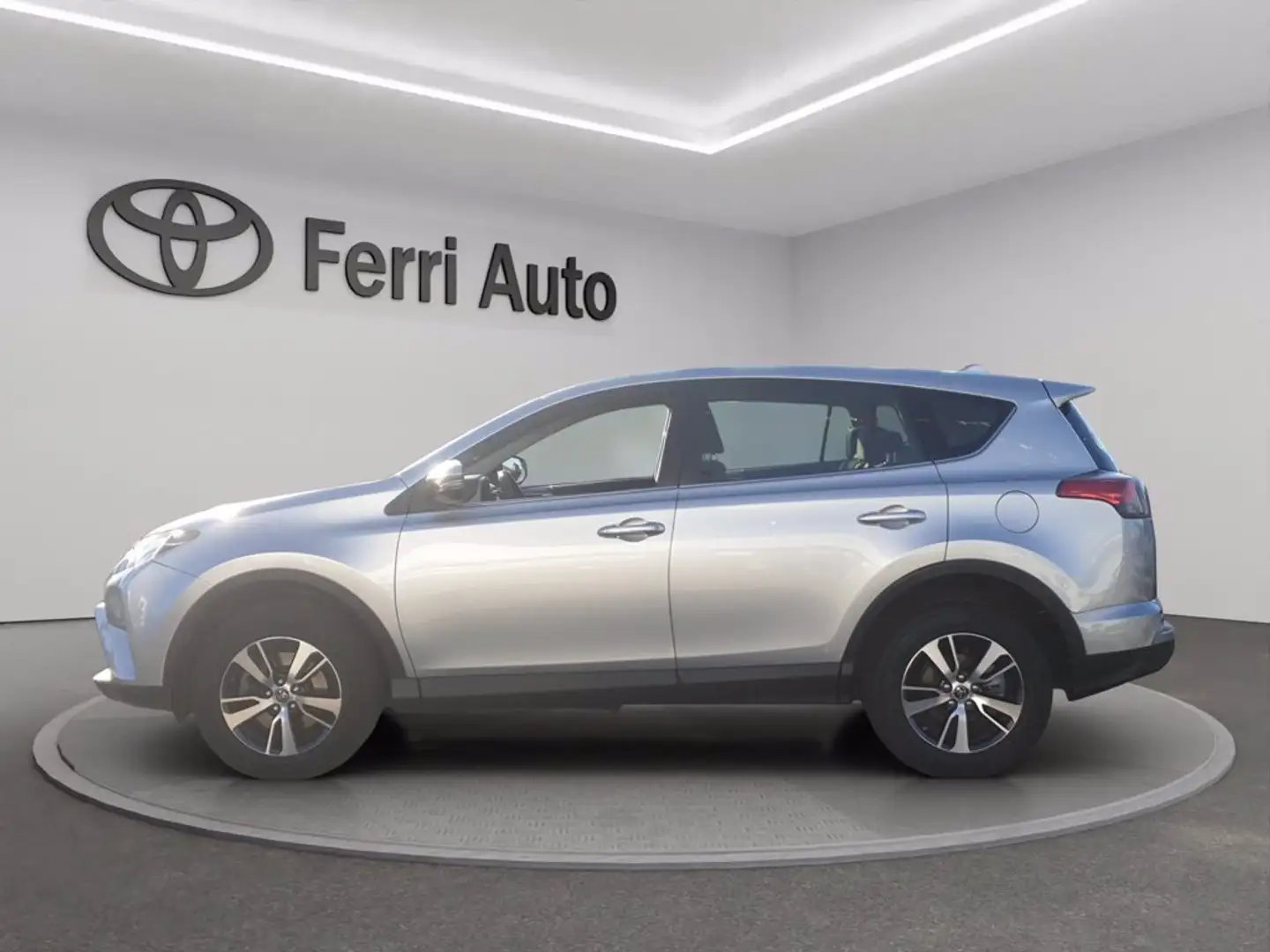 Toyota RAV 4 Rav4 2.0 d-4d active 2wd mt Grijs - 2