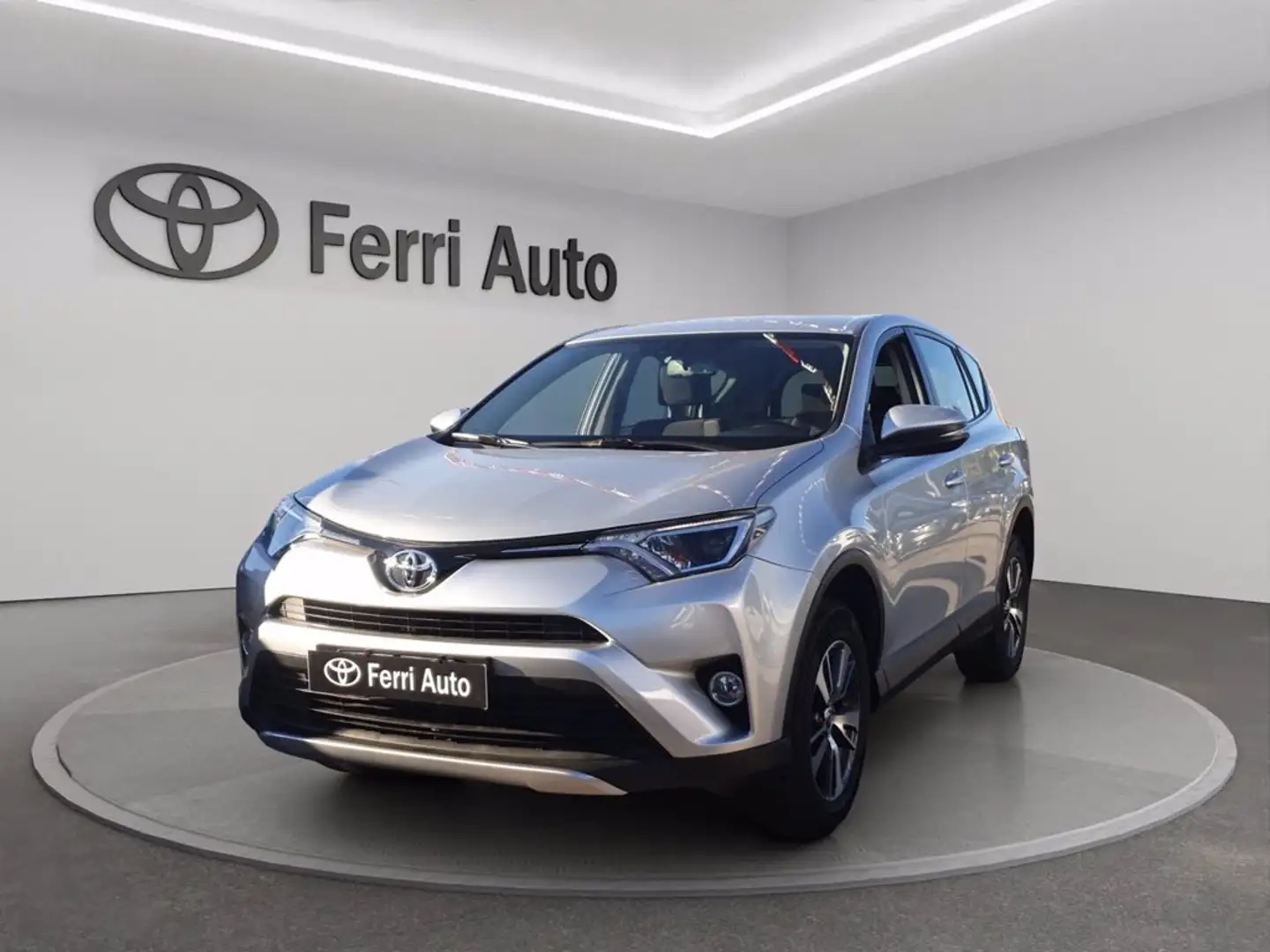 Toyota RAV 4 Rav4 2.0 d-4d active 2wd mt Grijs - 1