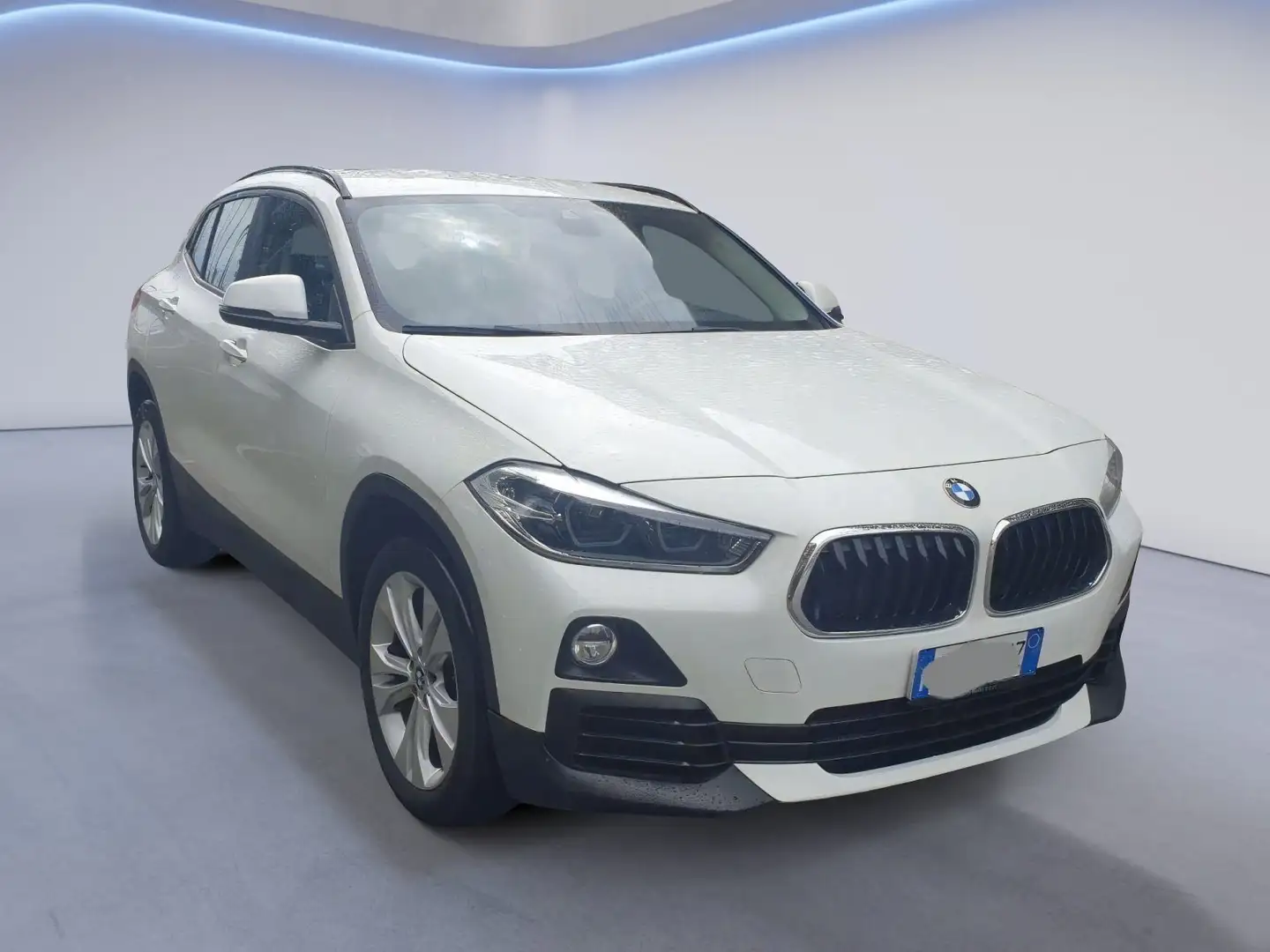 BMW X2 sDrive 1.5 116 CV AT Diesel Weiß - 1