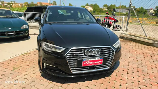 Audi E-Tron S view 5