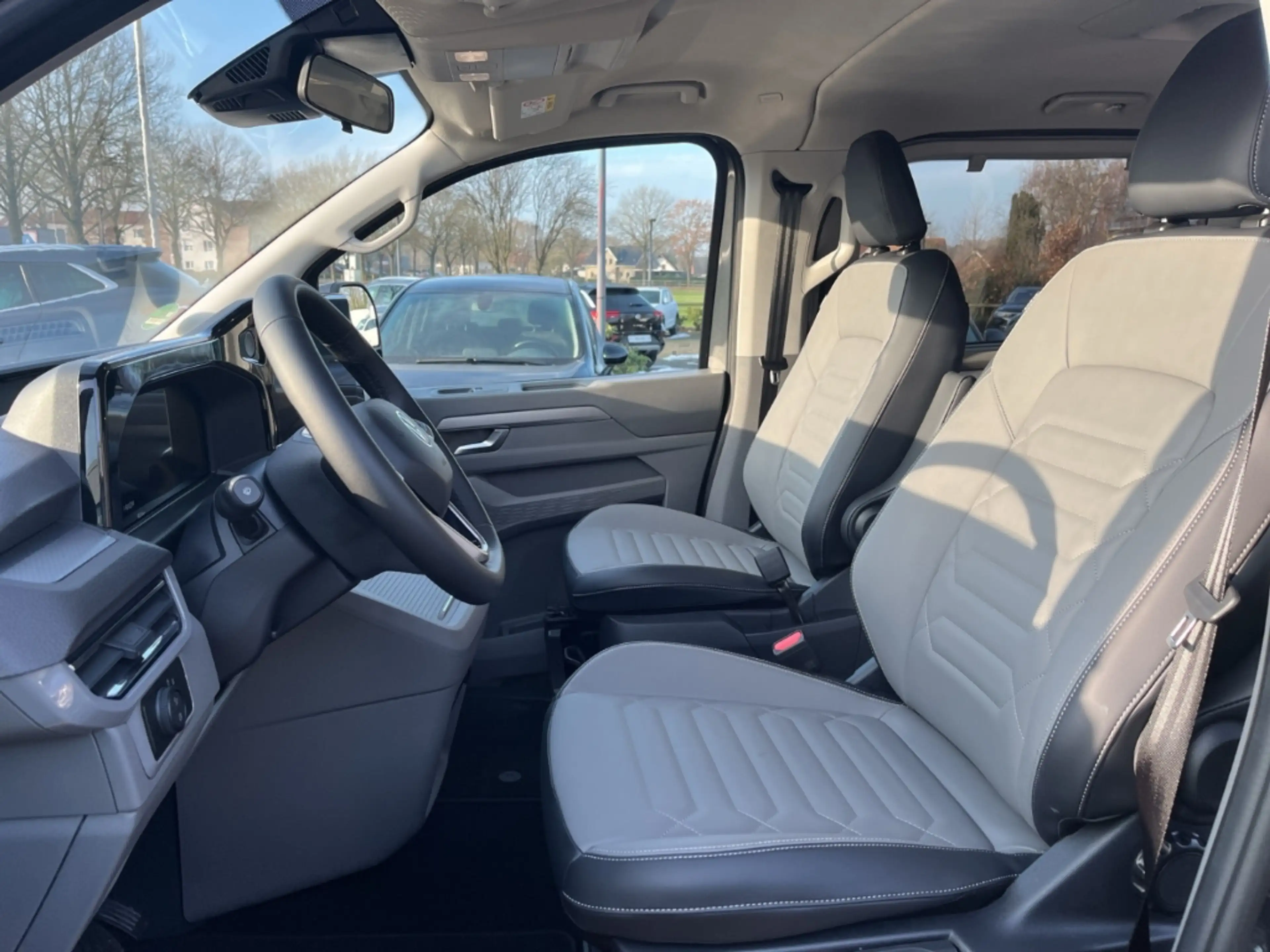 Volkswagen T7 Caravelle KR 2.0 TDI Style MATRIX ACC AHK NAV PDC RFK LM SHZ — photo 12