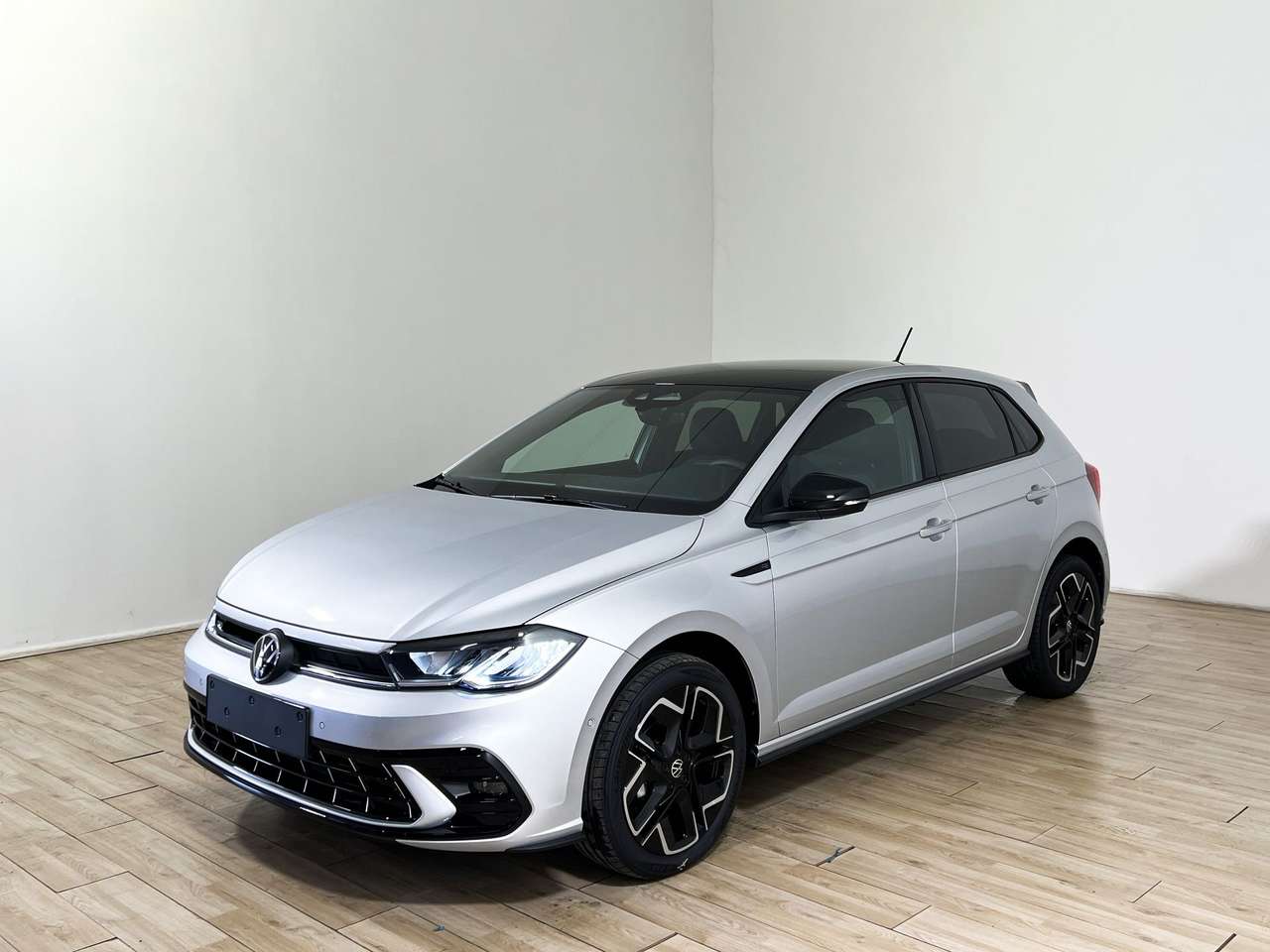 Volkswagen Polo Polo 1.0 tsi R-Line Plus 95cv dsg