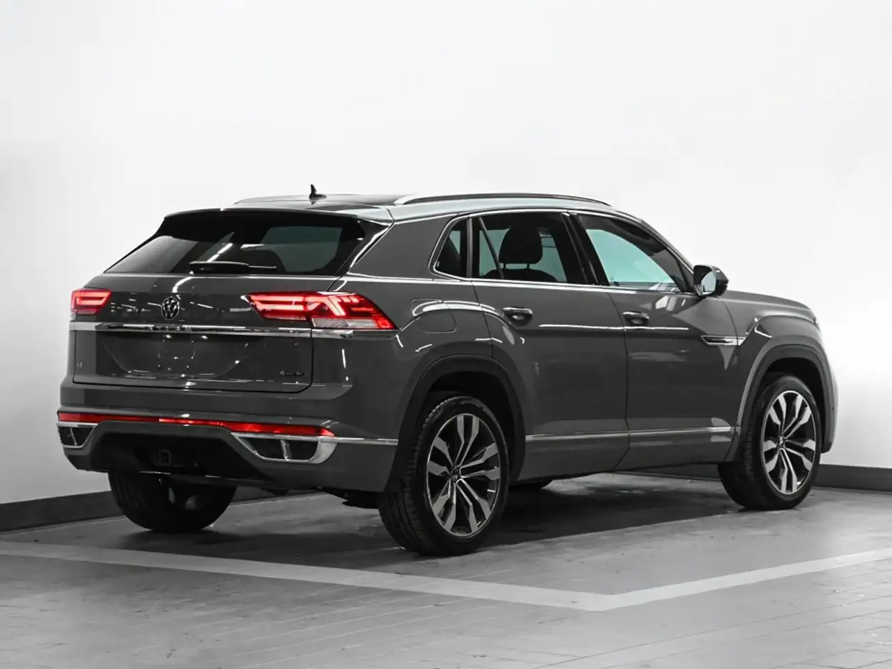 Volkswagen Atlas photo Volkswagen Atlas