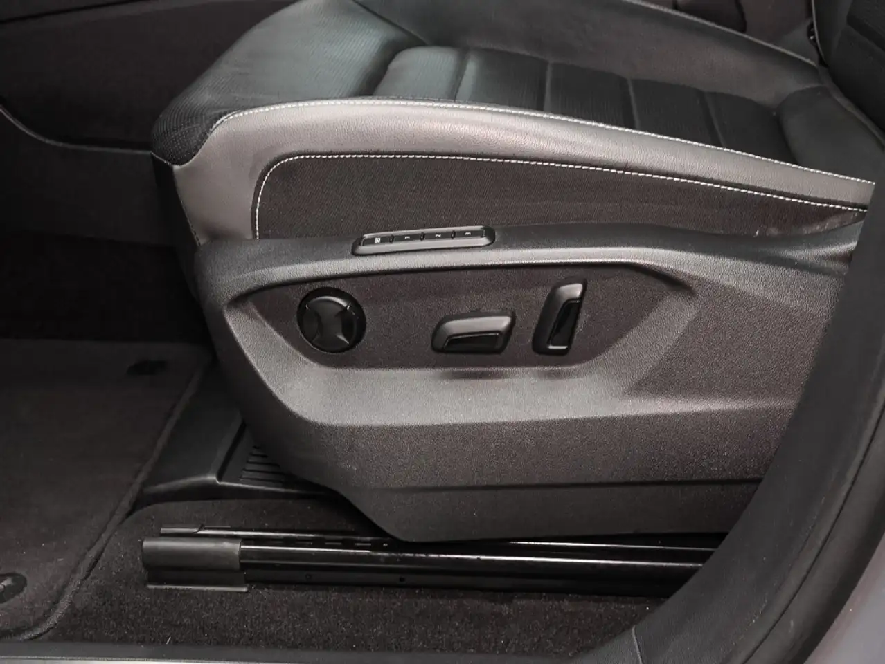 Volkswagen Atlas photo Volkswagen Atlas