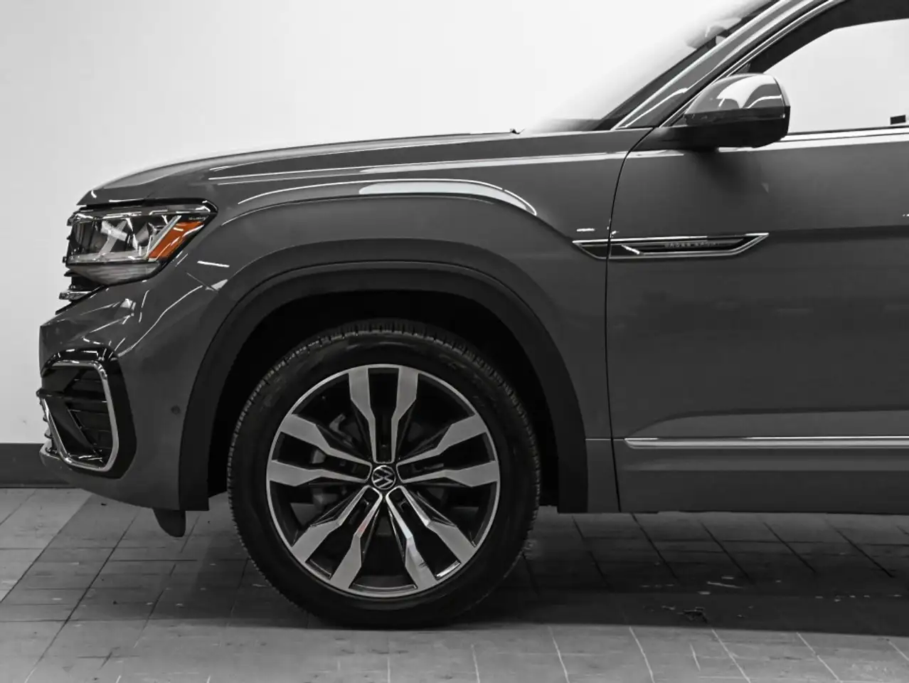 Volkswagen Atlas photo Volkswagen Atlas