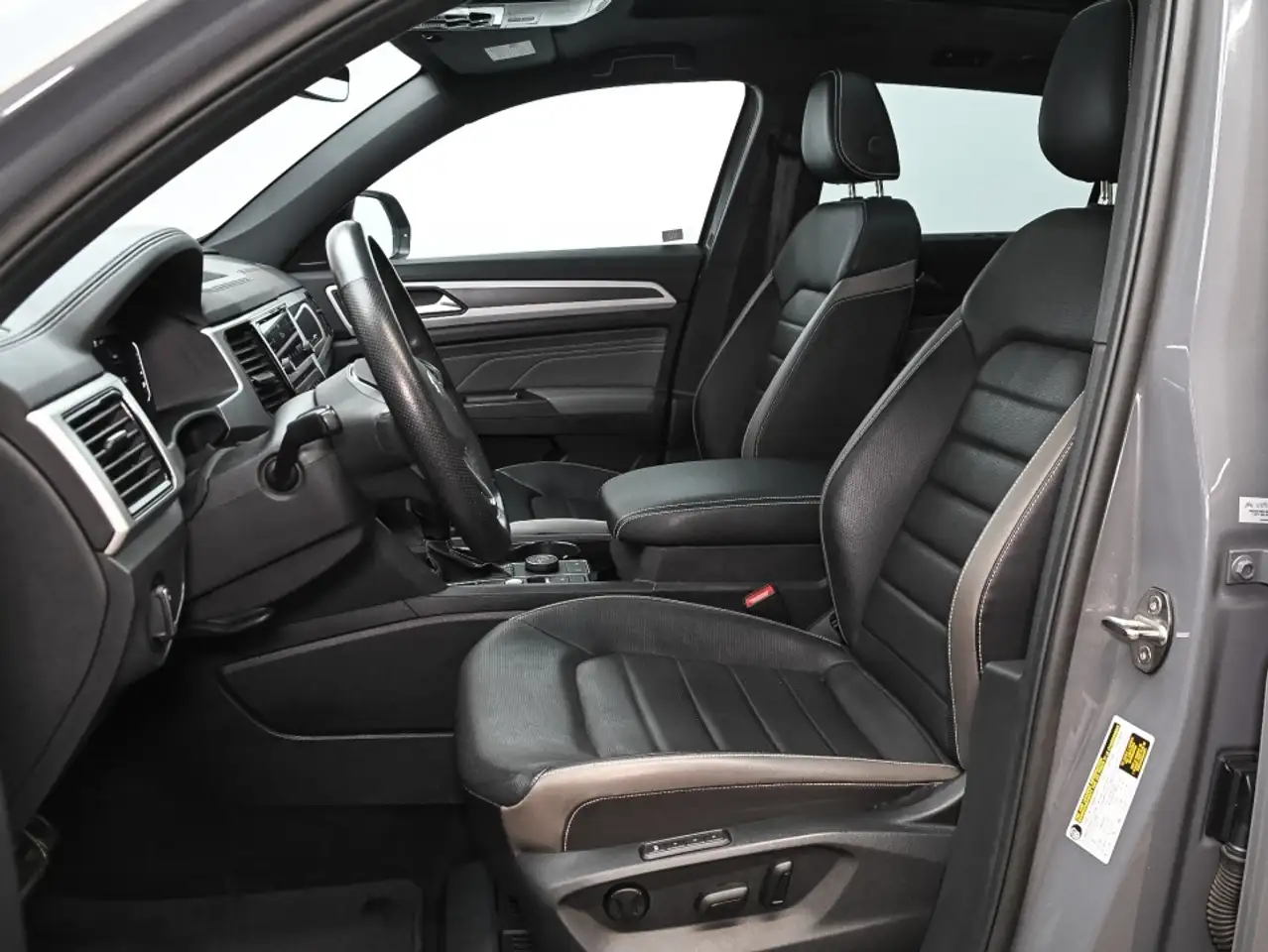 Volkswagen Atlas photo Volkswagen Atlas