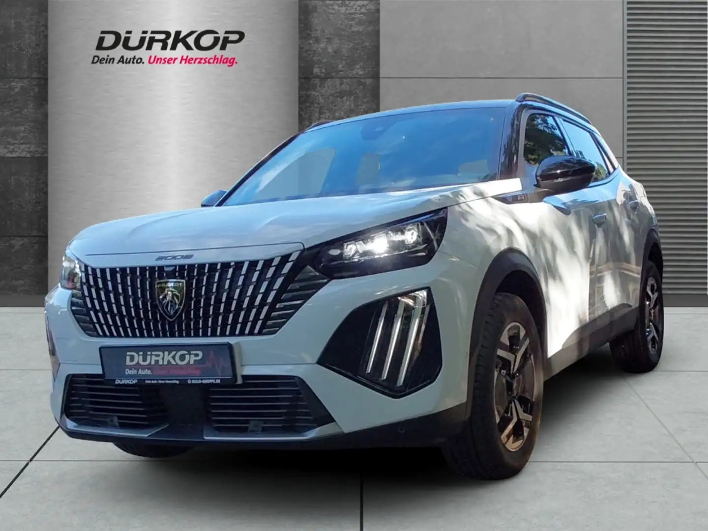 Peugeot 2008 GT PureTech 1.2 AUT Navi Sitzhzg Alcantara 360 Kam Blanc - 1