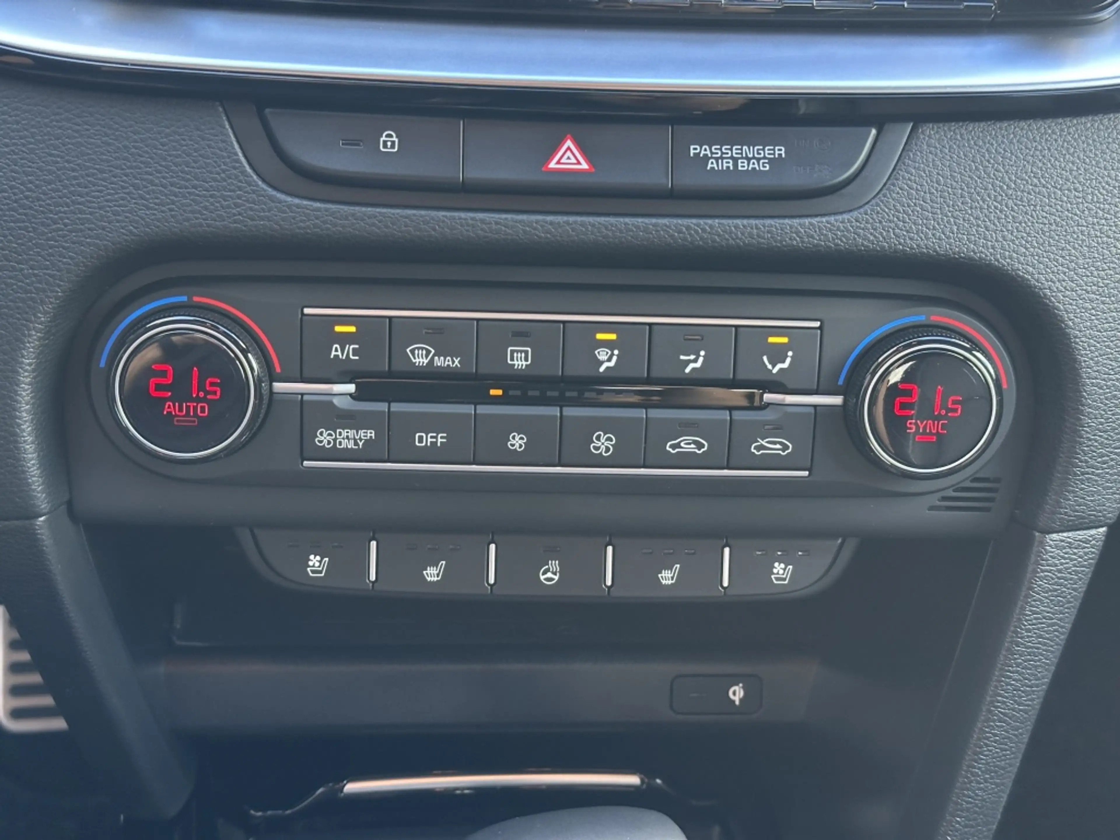 Kia XCeed 1.6 GDi PHEV DynamicPlusLine / Leer / Stoelverwarm — photo 32