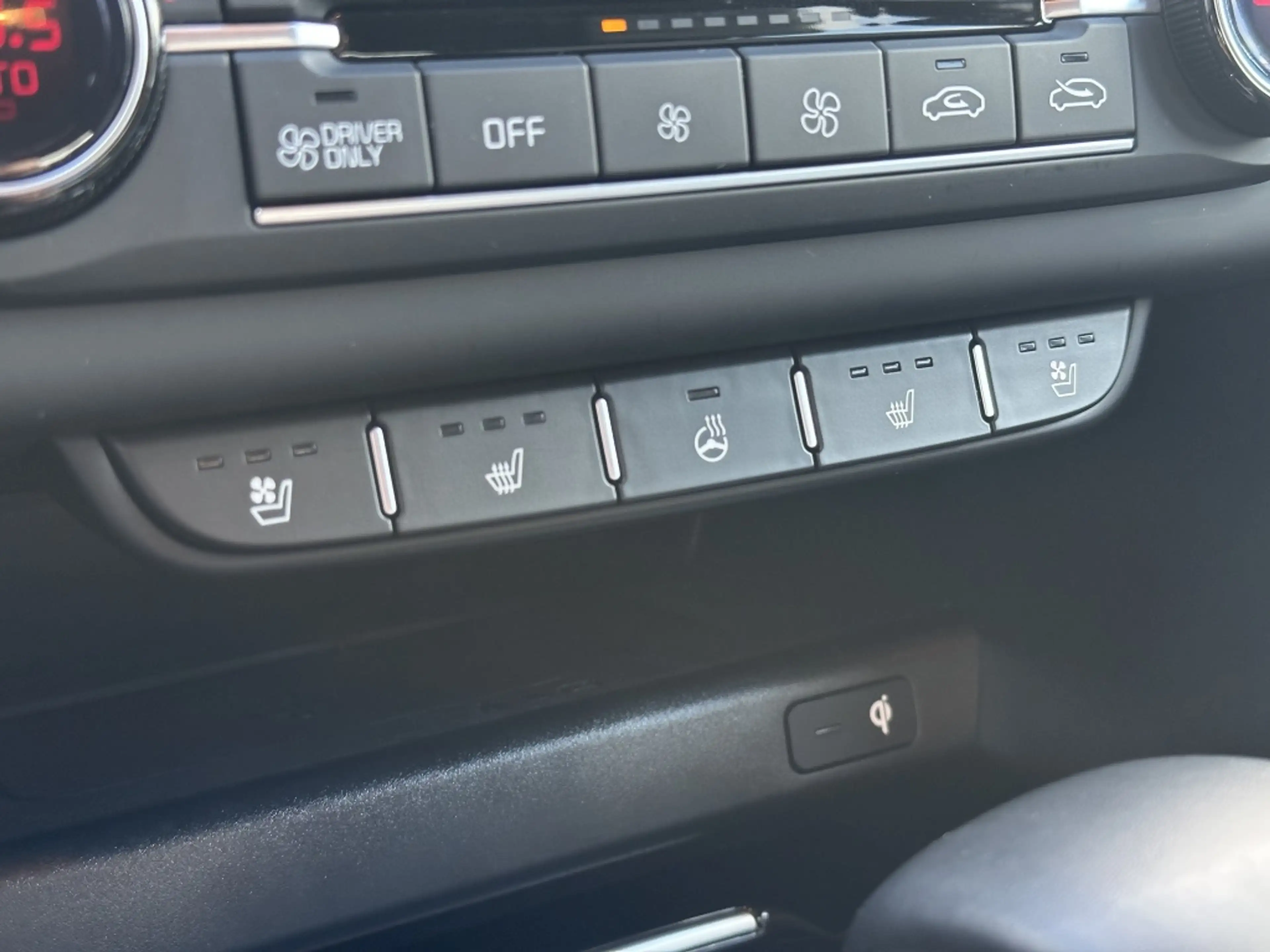 Kia XCeed 1.6 GDi PHEV DynamicPlusLine / Leer / Stoelverwarm — photo 33