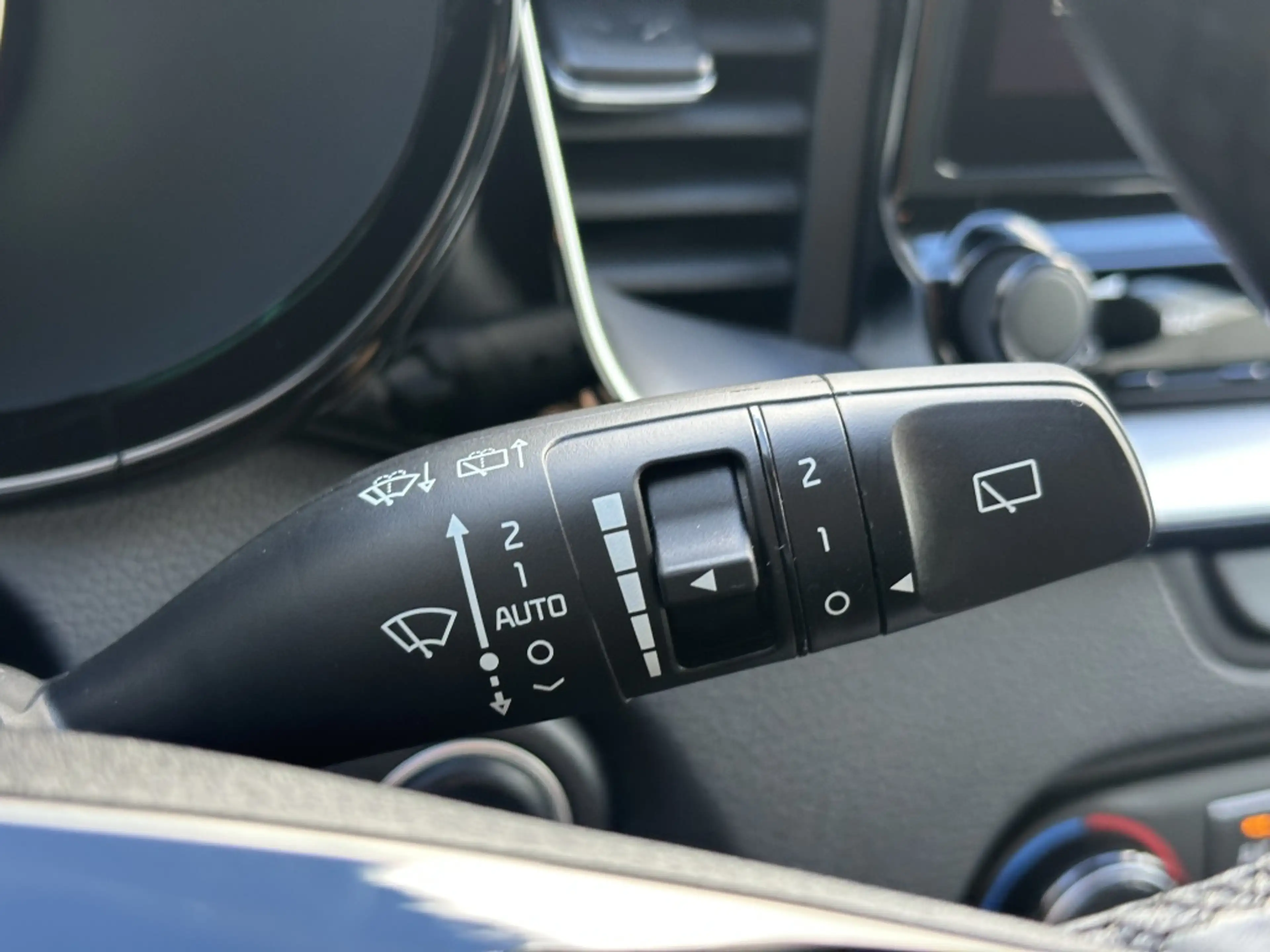 Kia XCeed 1.6 GDi PHEV DynamicPlusLine / Leer / Stoelverwarm — photo 31