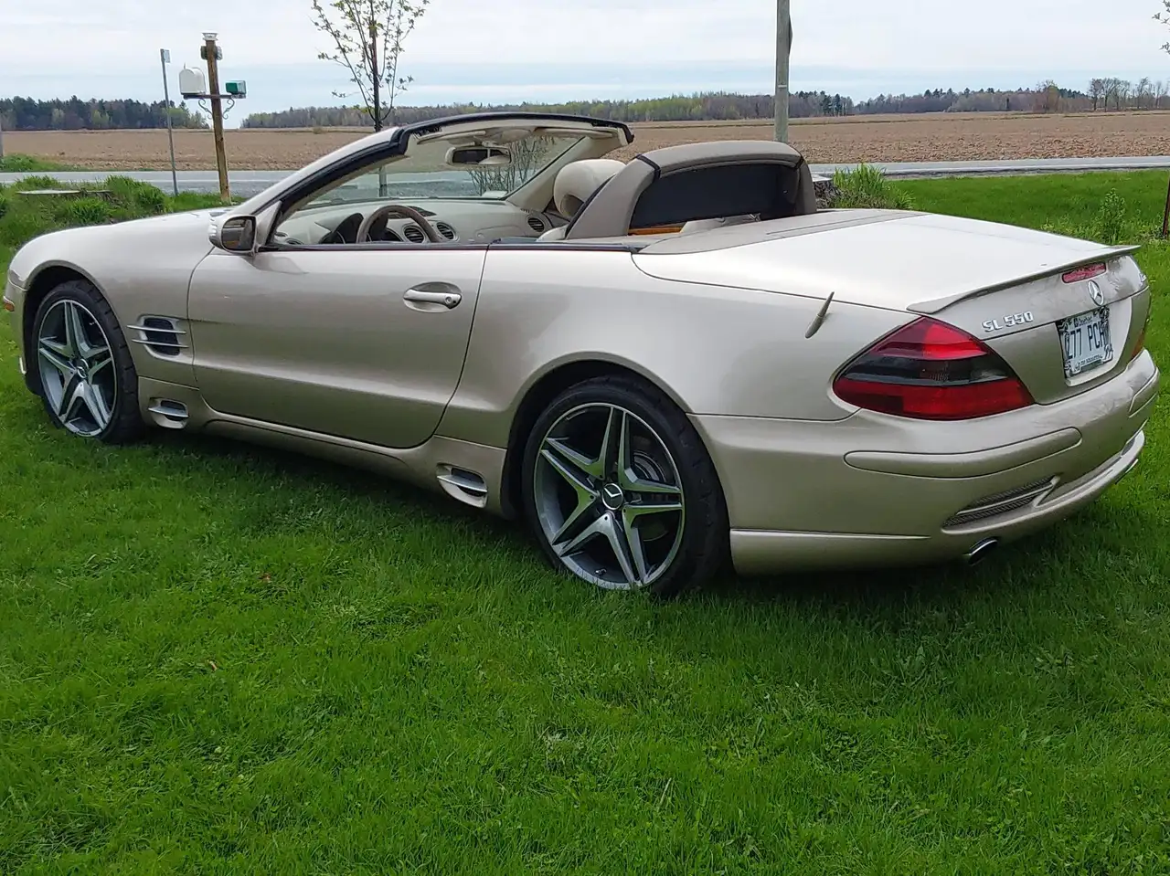 Mercedes-Benz SL снимка Mercedes-Benz SL