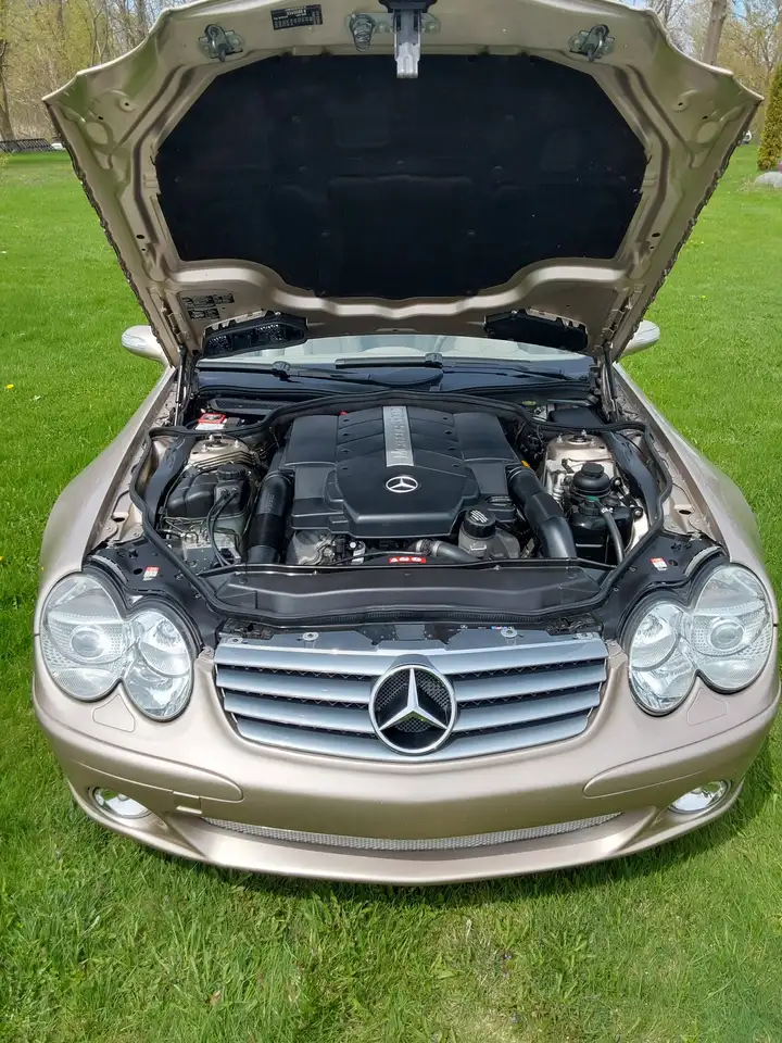 Mercedes-Benz SL снимка Mercedes-Benz SL