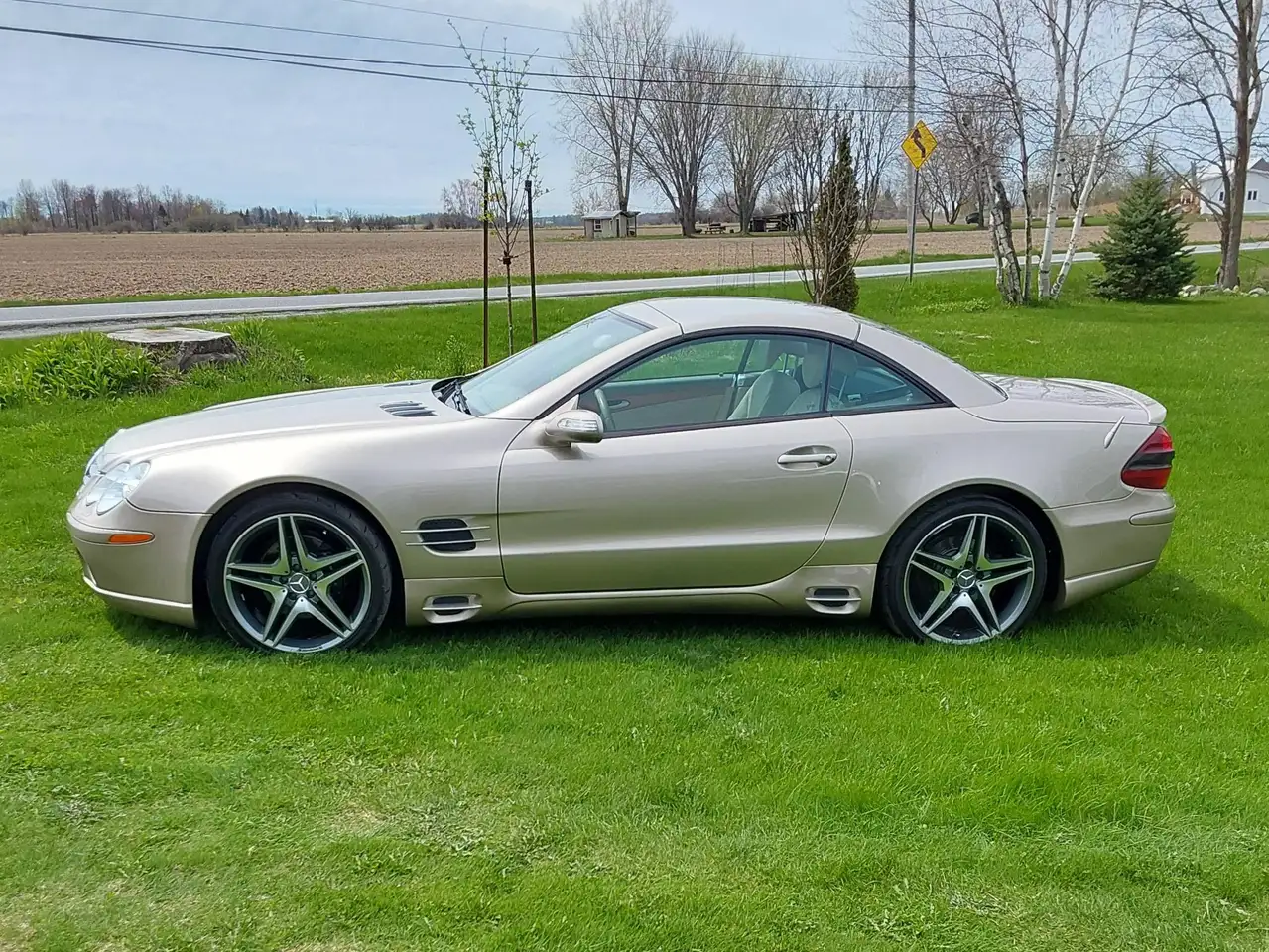 Mercedes-Benz SL снимка Mercedes-Benz SL