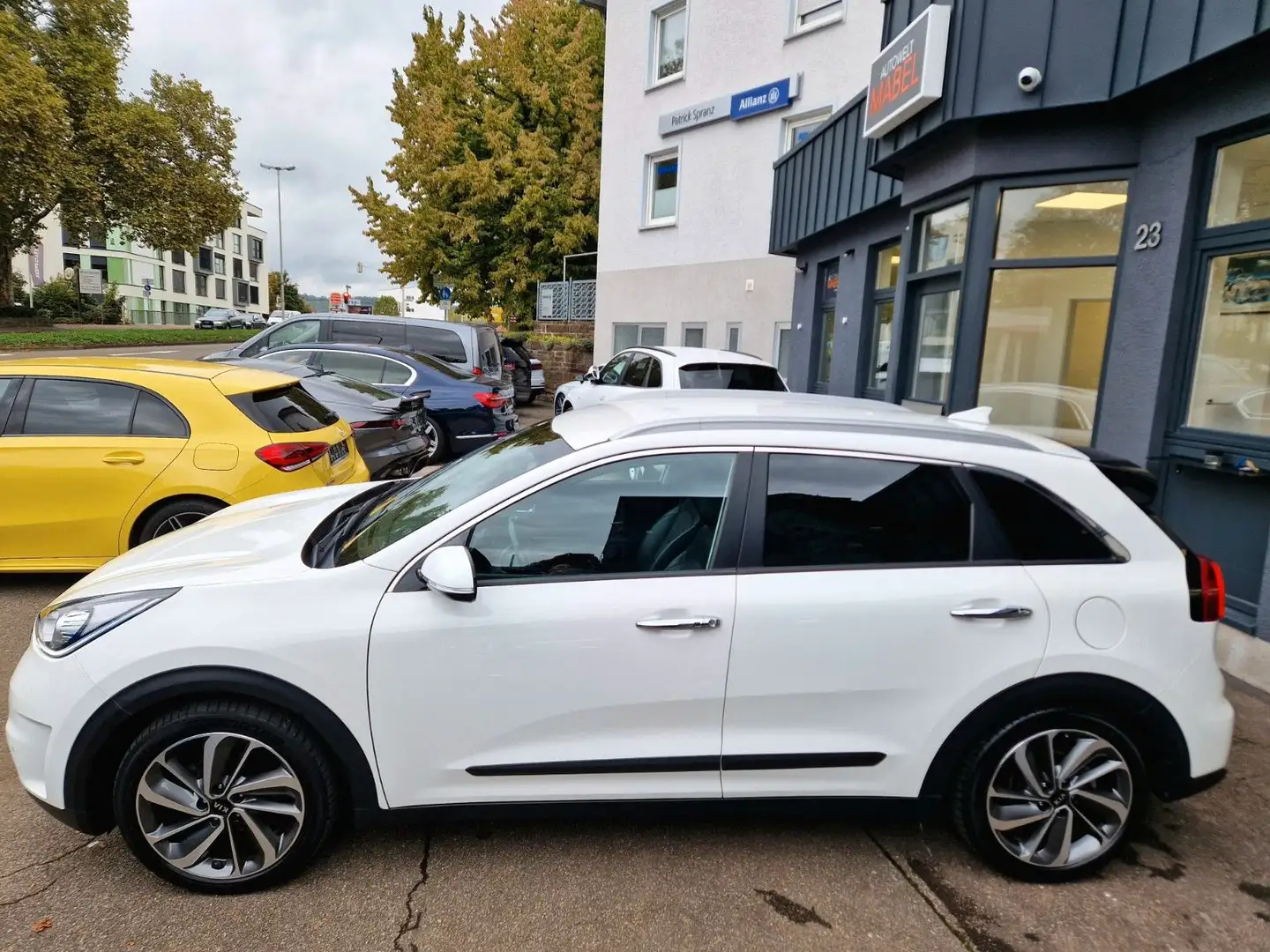 Kia Niro Spirit 1.6 Hybrid +AUTOMATIK+NAVI+KAMERA+ Weiß - 2