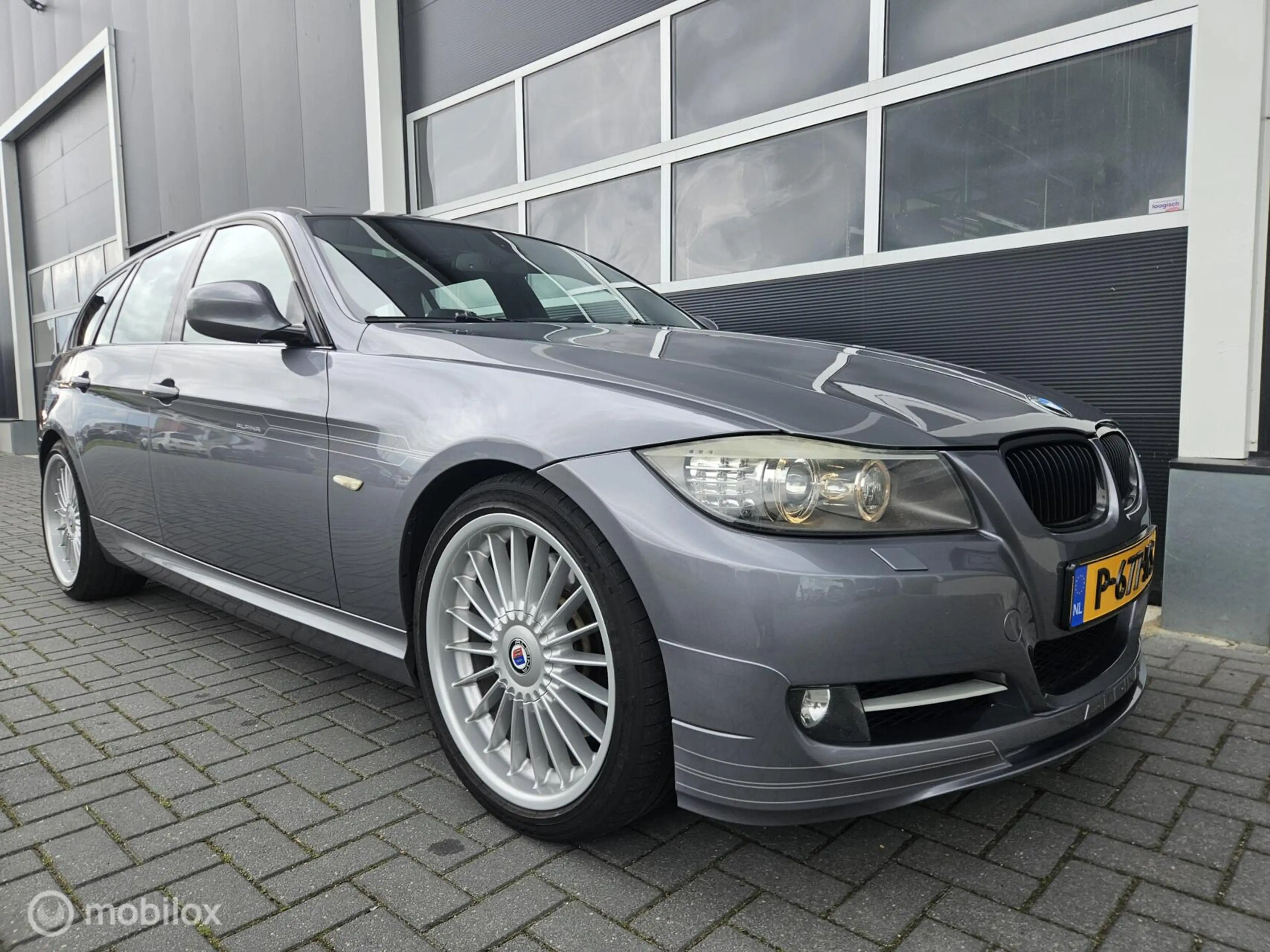 Alpina B3 Biturbo Touring — photo 10