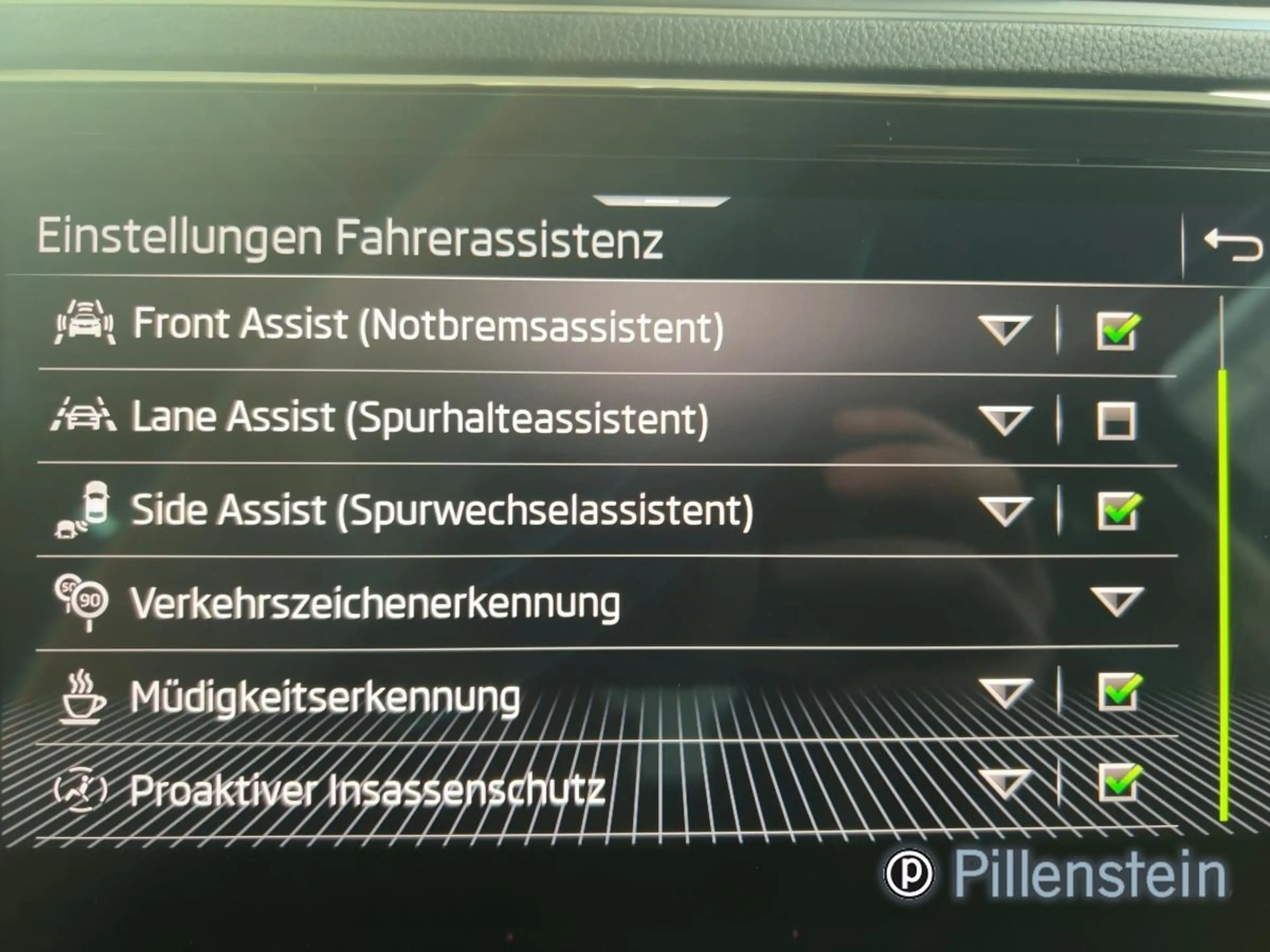 Skoda Superb LIMO TDI NAVI+KAM+BUSINESS+ACC+17" — photo 11