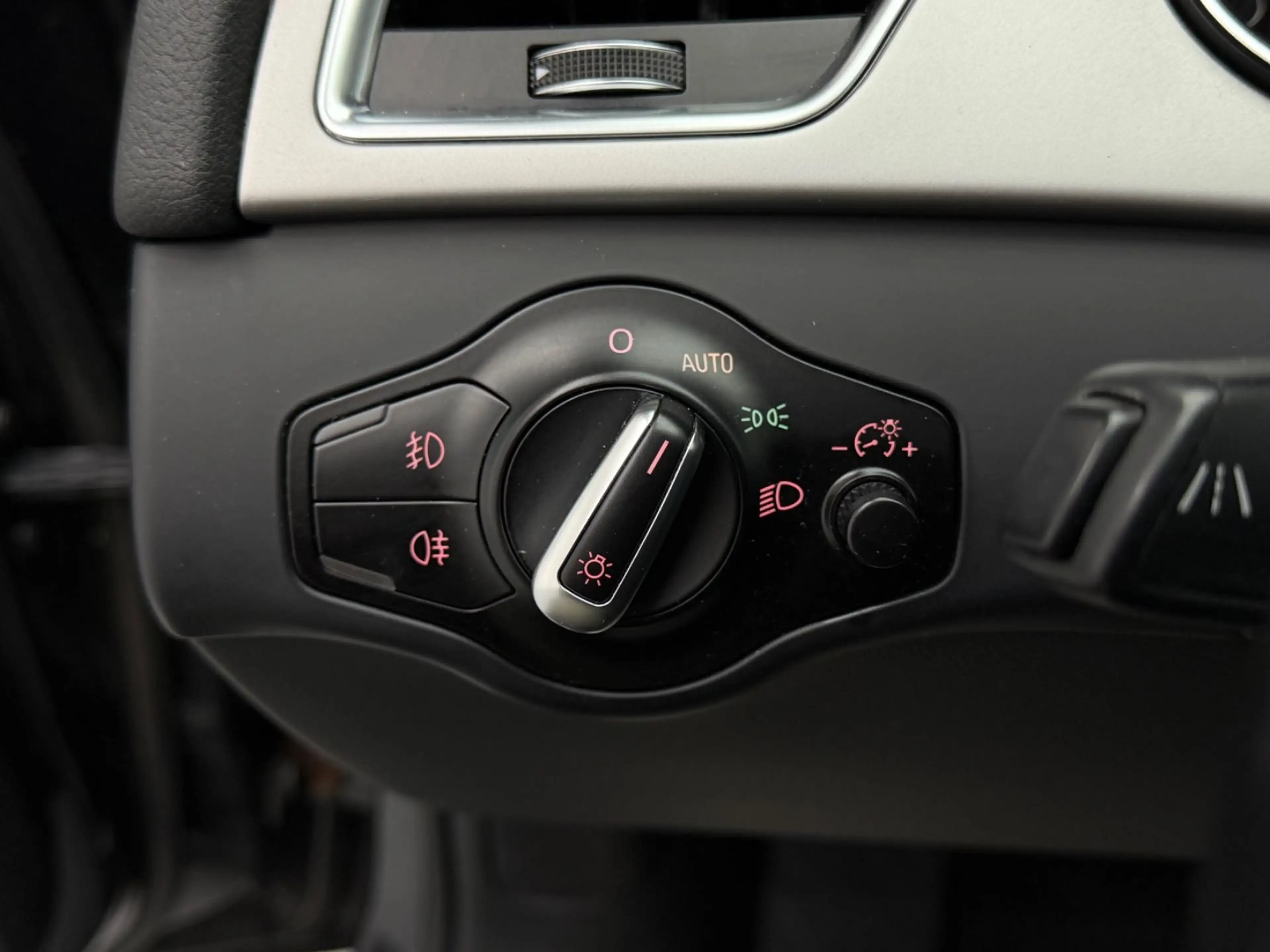 Audi A4 2.0 TDI S-Tronic Quat|Nav|PDC|ACC|Leder|Xenon — photo 12