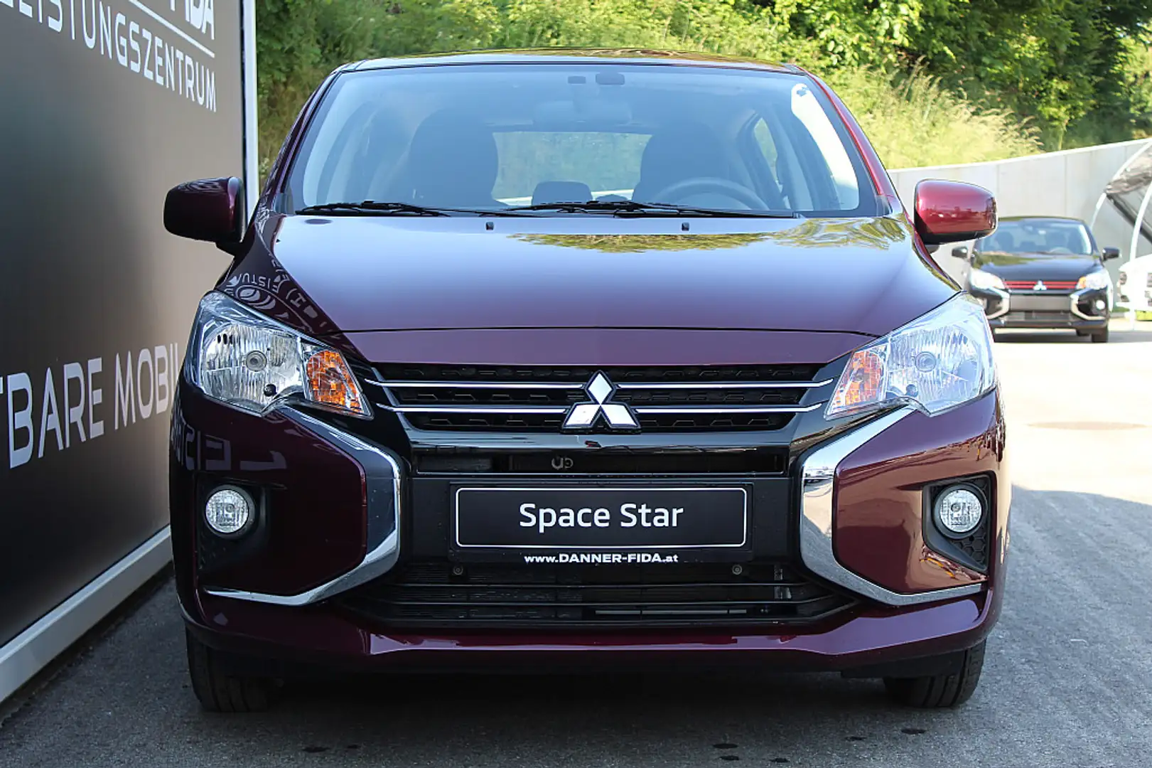 Mitsubishi Space Star 1,2 Inform (Aktionspreis € 13.180*) Rot - 2