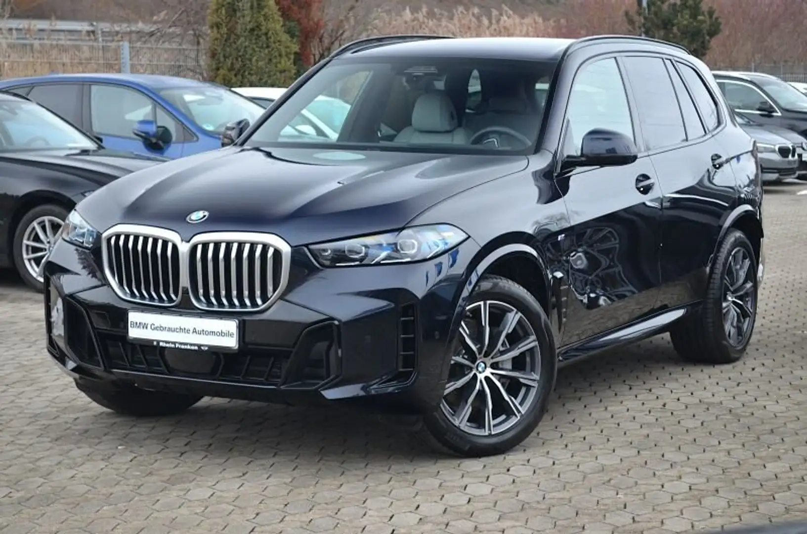 BMW X5 xDrive30d M Sport LiveCptProf.AHK.IconicGlow Schwarz - 2